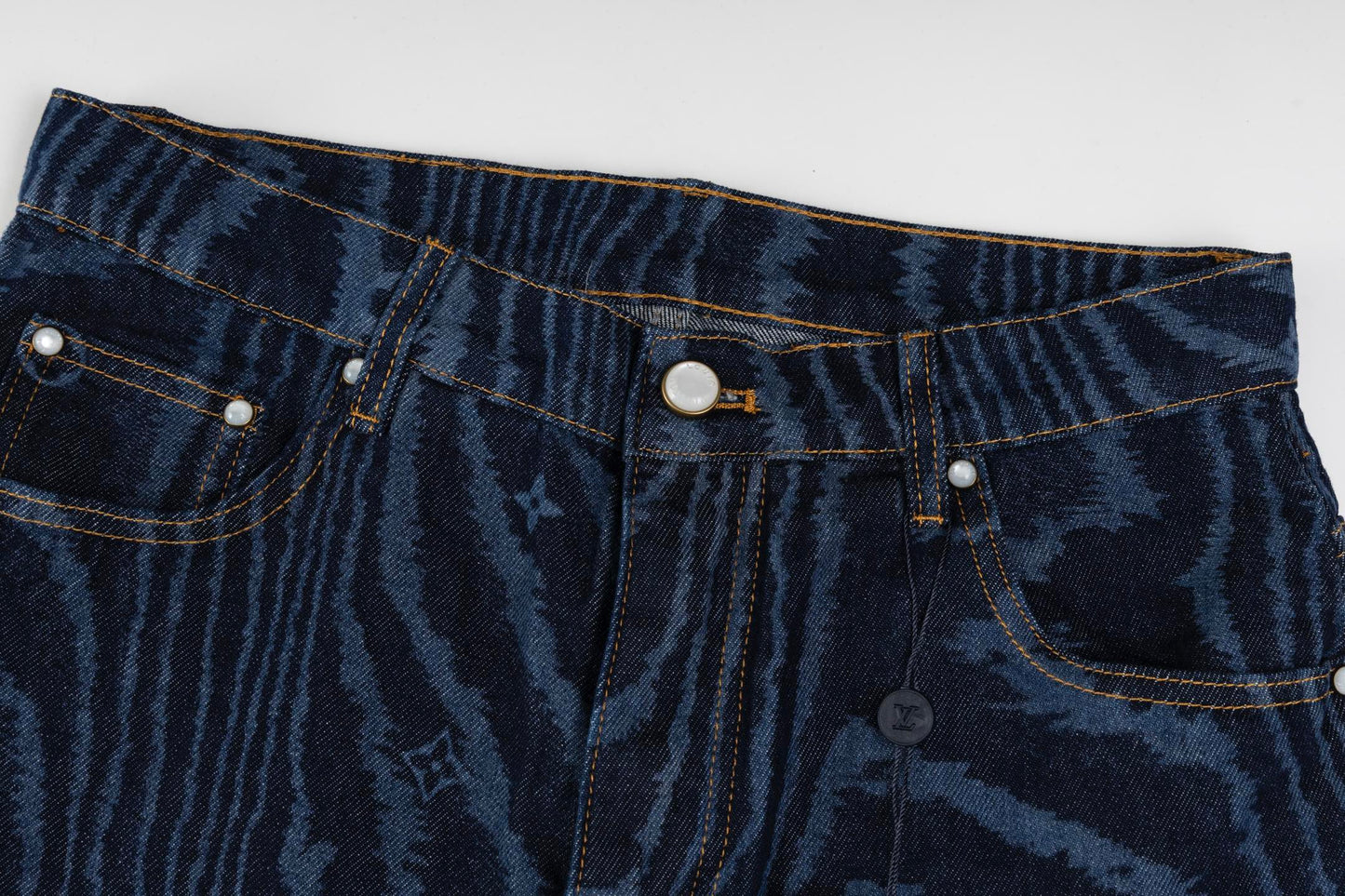 리버스 청바지 (reverse jeans)