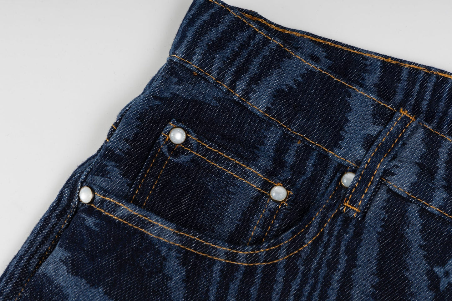 리버스 청바지 (reverse jeans)