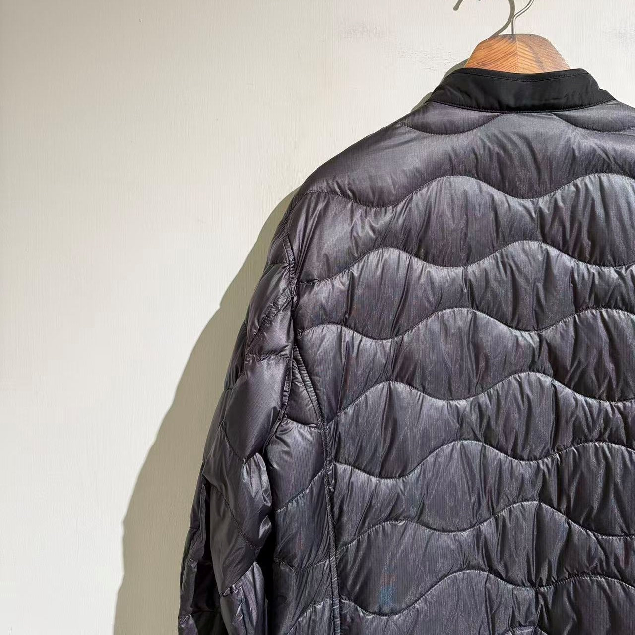 컬러블록 경량 다운 재킷 (Colorblock lightweight down jacket)