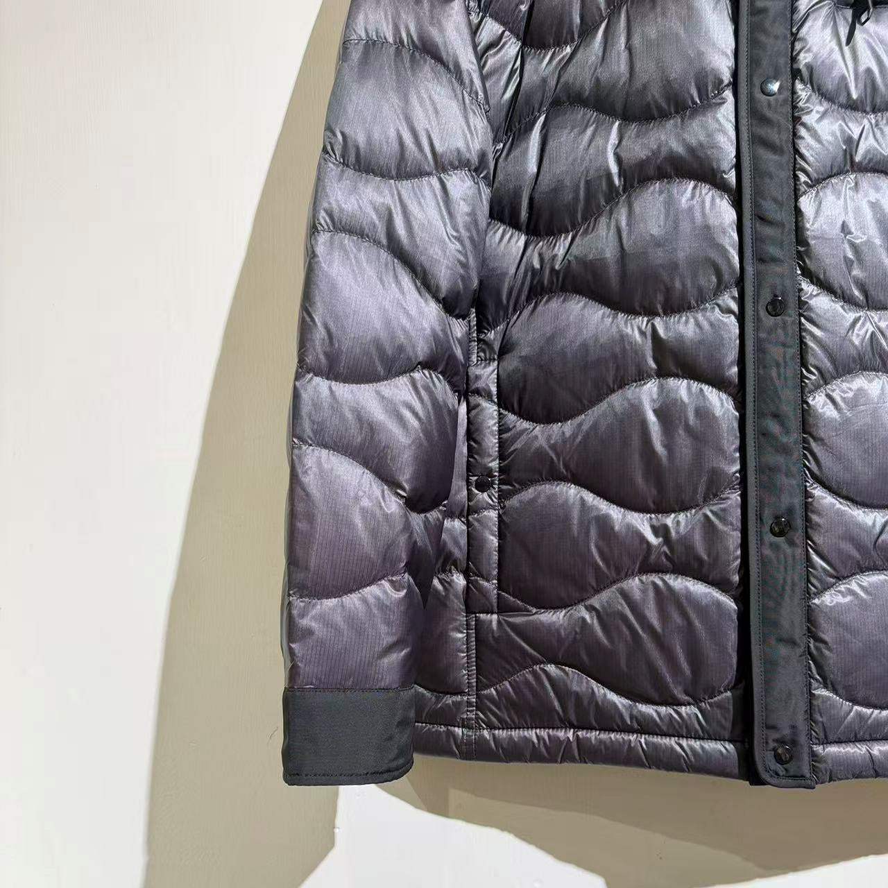 컬러블록 경량 다운 재킷 (Colorblock lightweight down jacket)