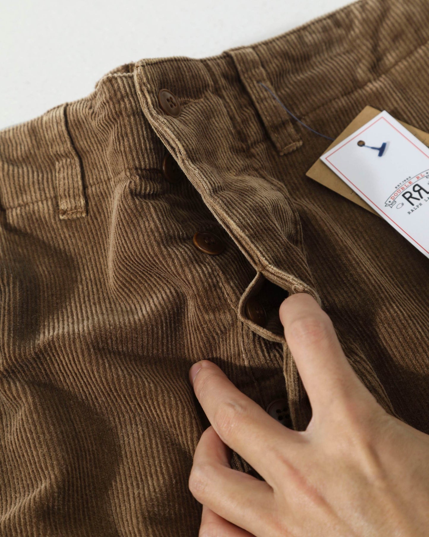코듀로이 팬츠 (corduroy pants)