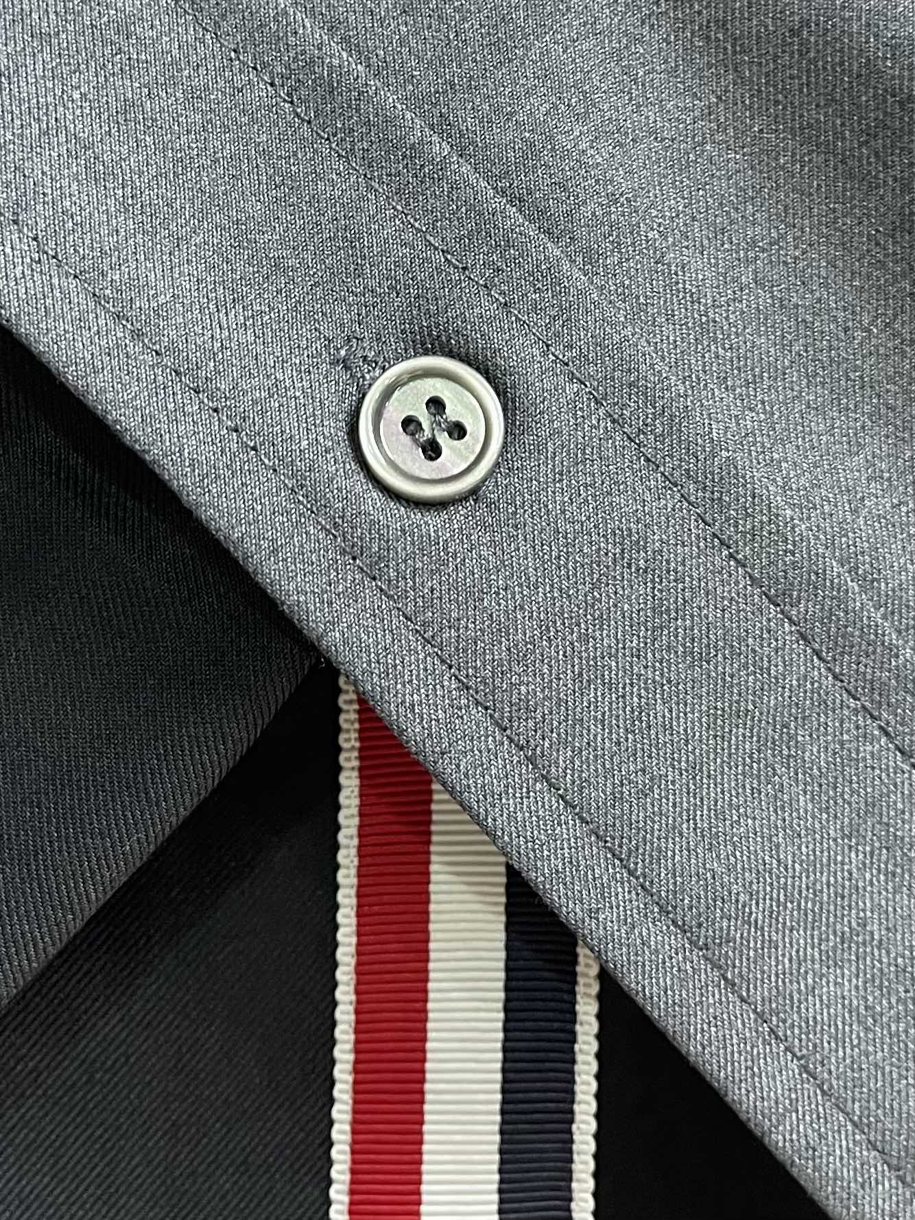 컬러블로킹 후드셔츠 (Colorblocking hooded shirt)