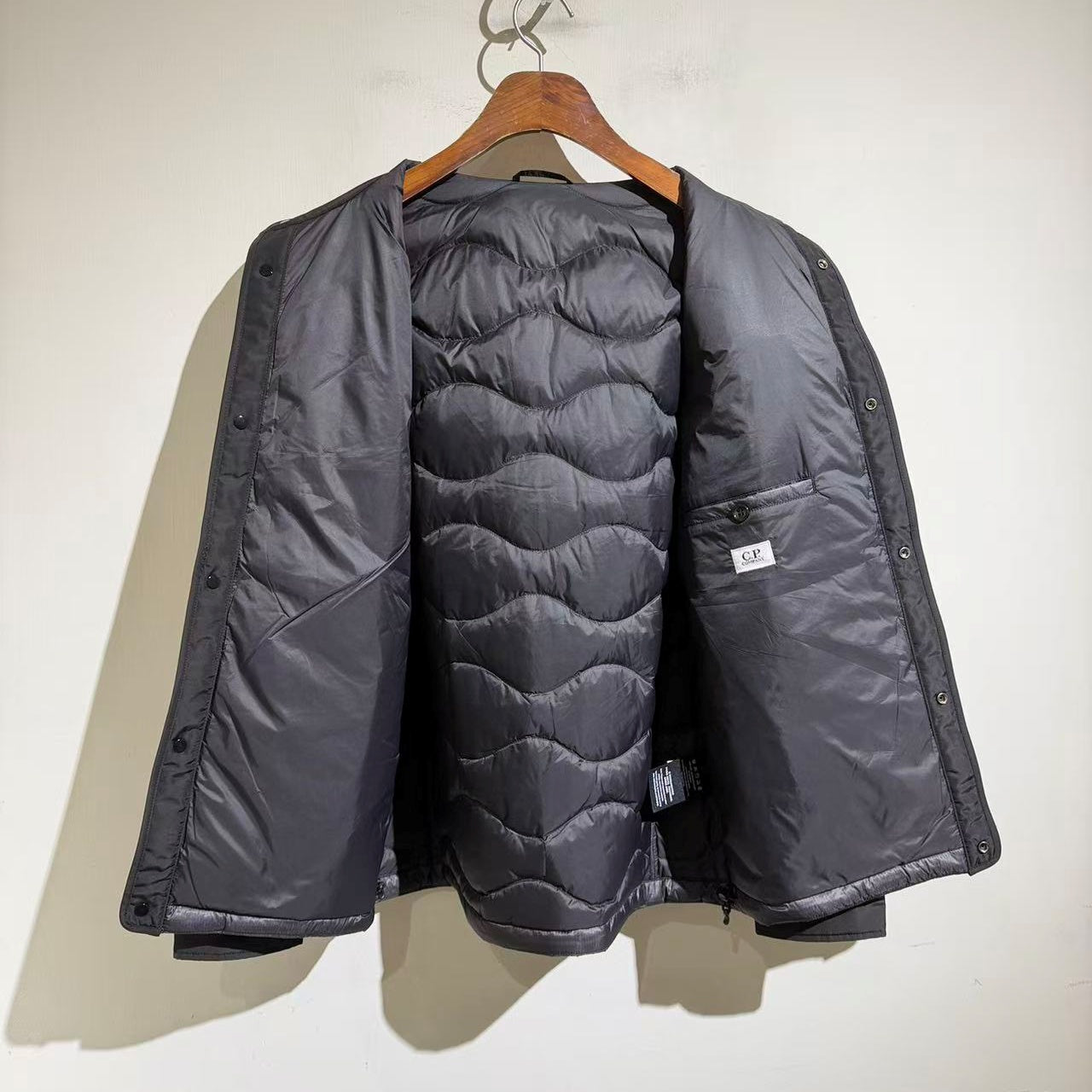 컬러블록 경량 다운 재킷 (Colorblock lightweight down jacket)