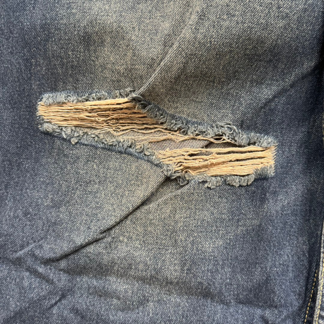 데미지 청바지 (damaged jeans)