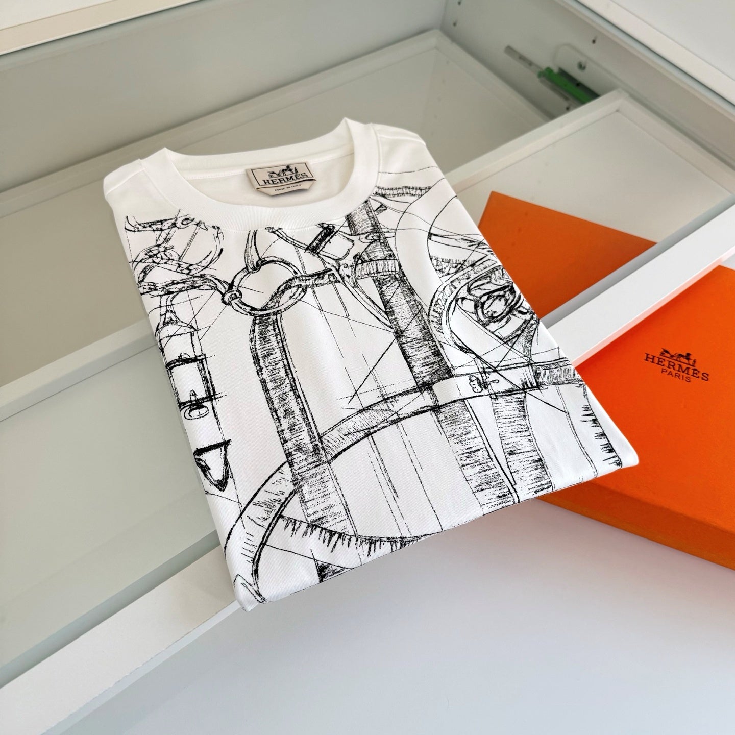 카발카도 티셔츠 (Cavalcado T-shirt)