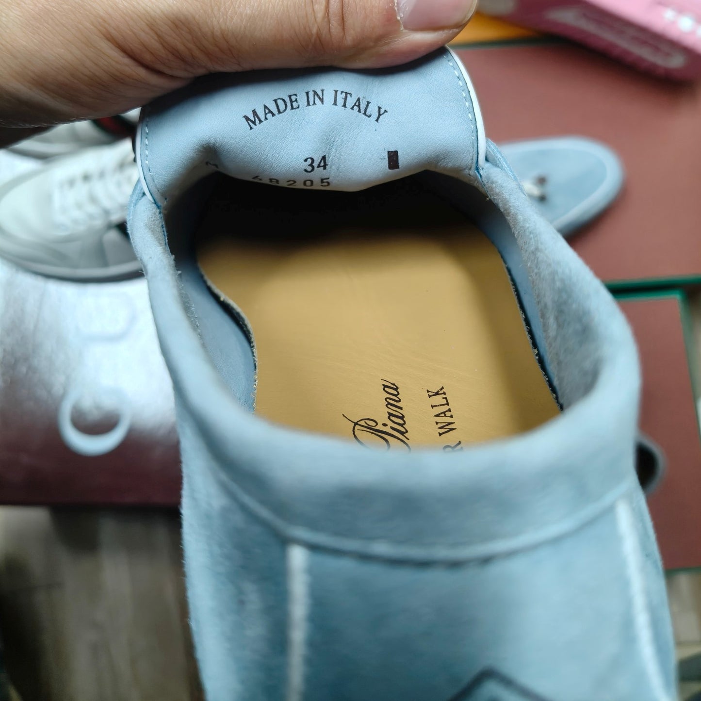 샌드스톤 로퍼 (Sandstone loafers)