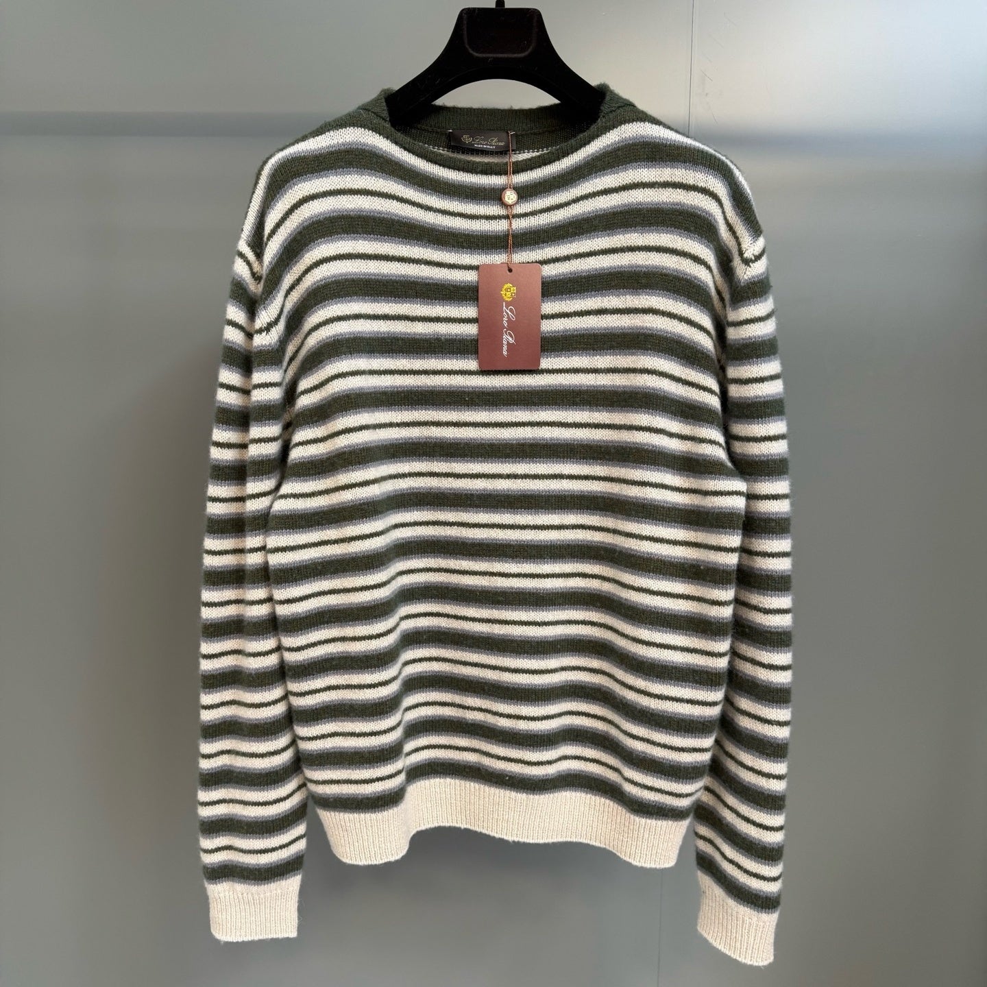 보트넥 티셔츠 (boat neck t-shirt)