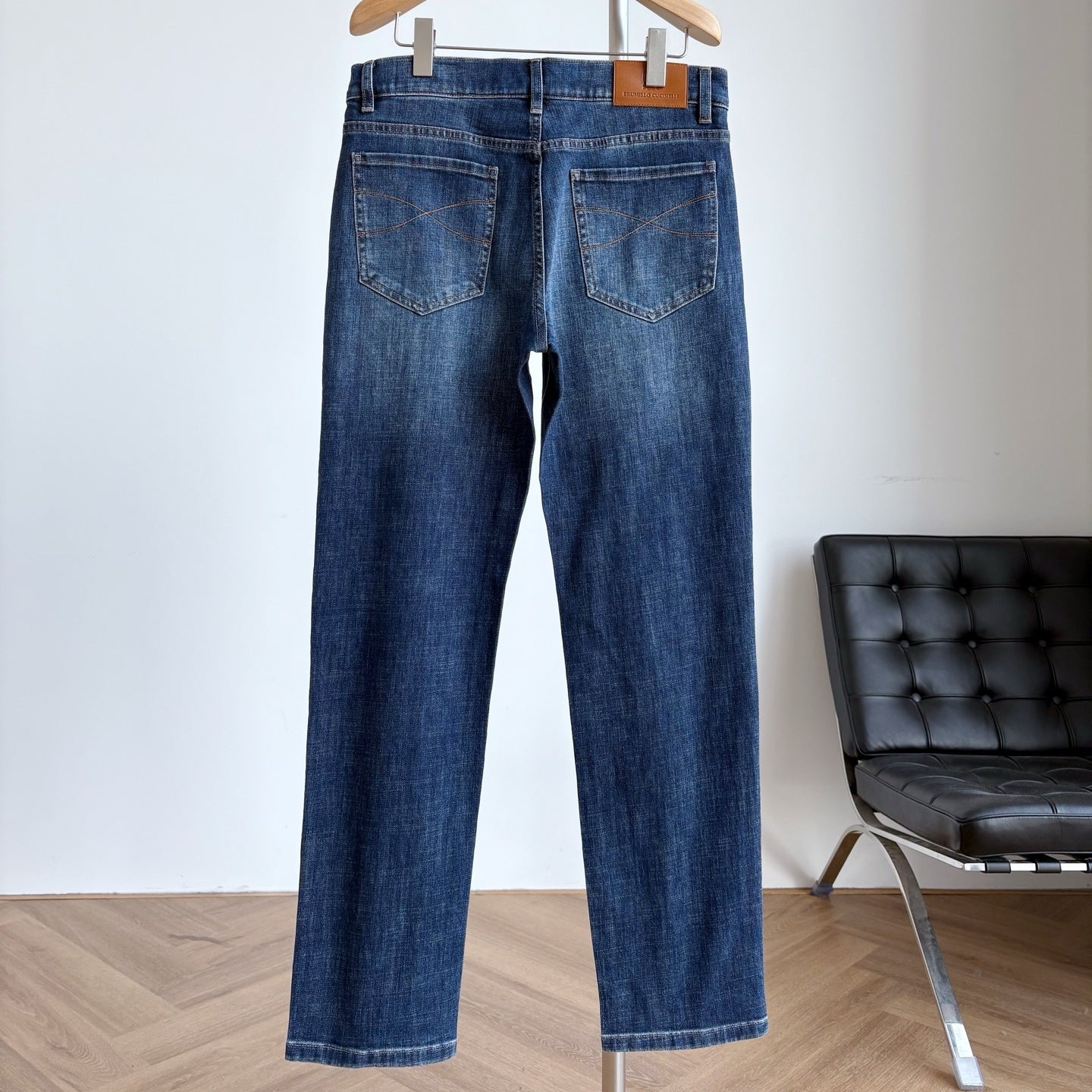 워시드 청바지 (washed jeans)