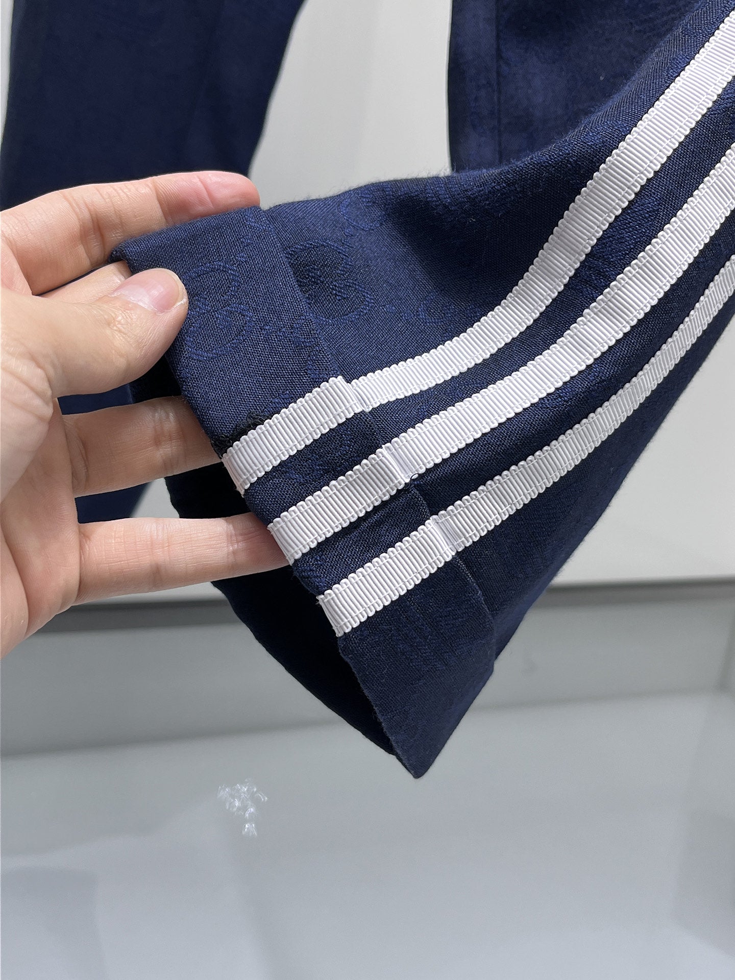 자카드 수트 (jacquard suit)