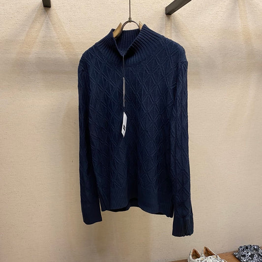 자카드 울 터틀넥