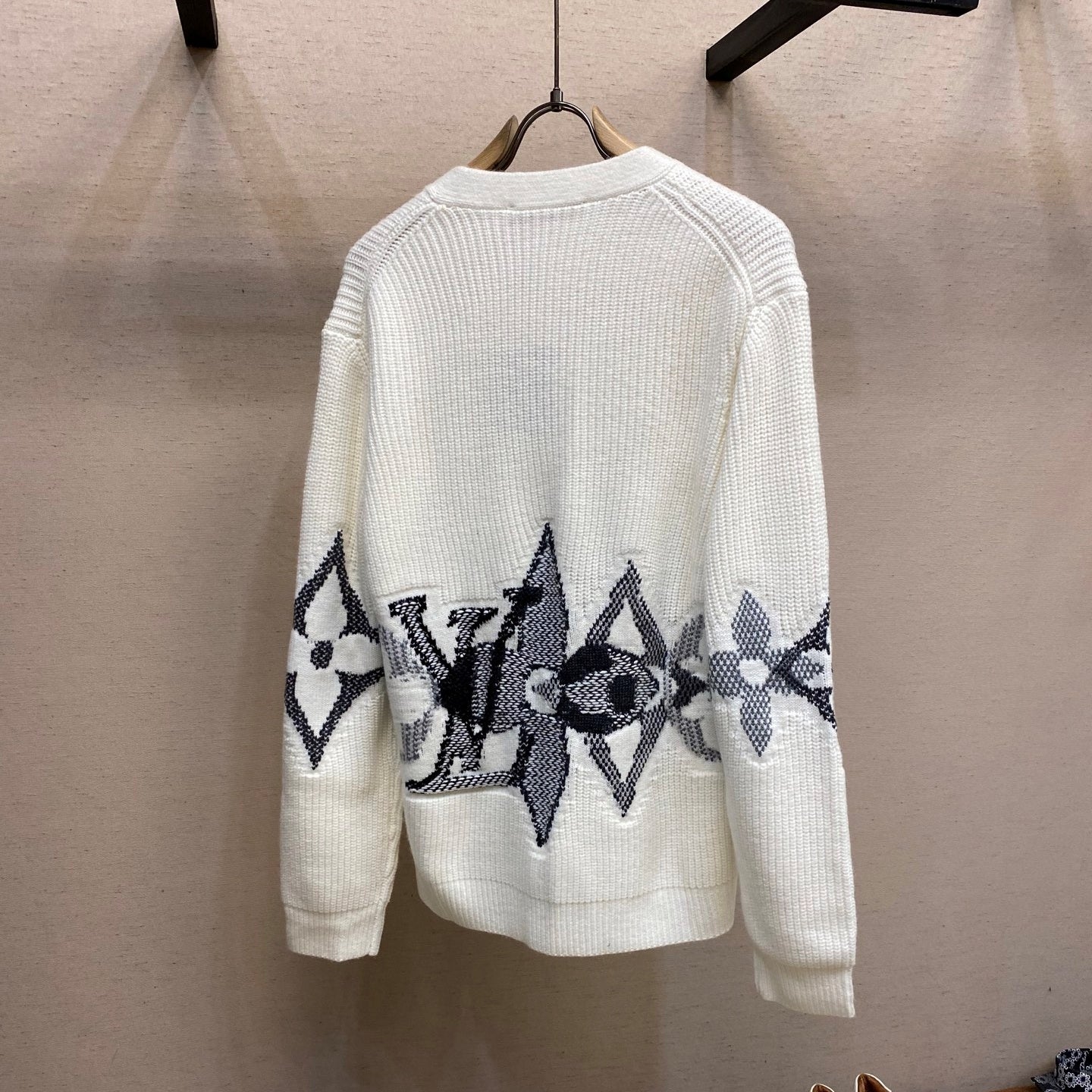 자카드 니트 가디건 (jacquard knit cardigan)