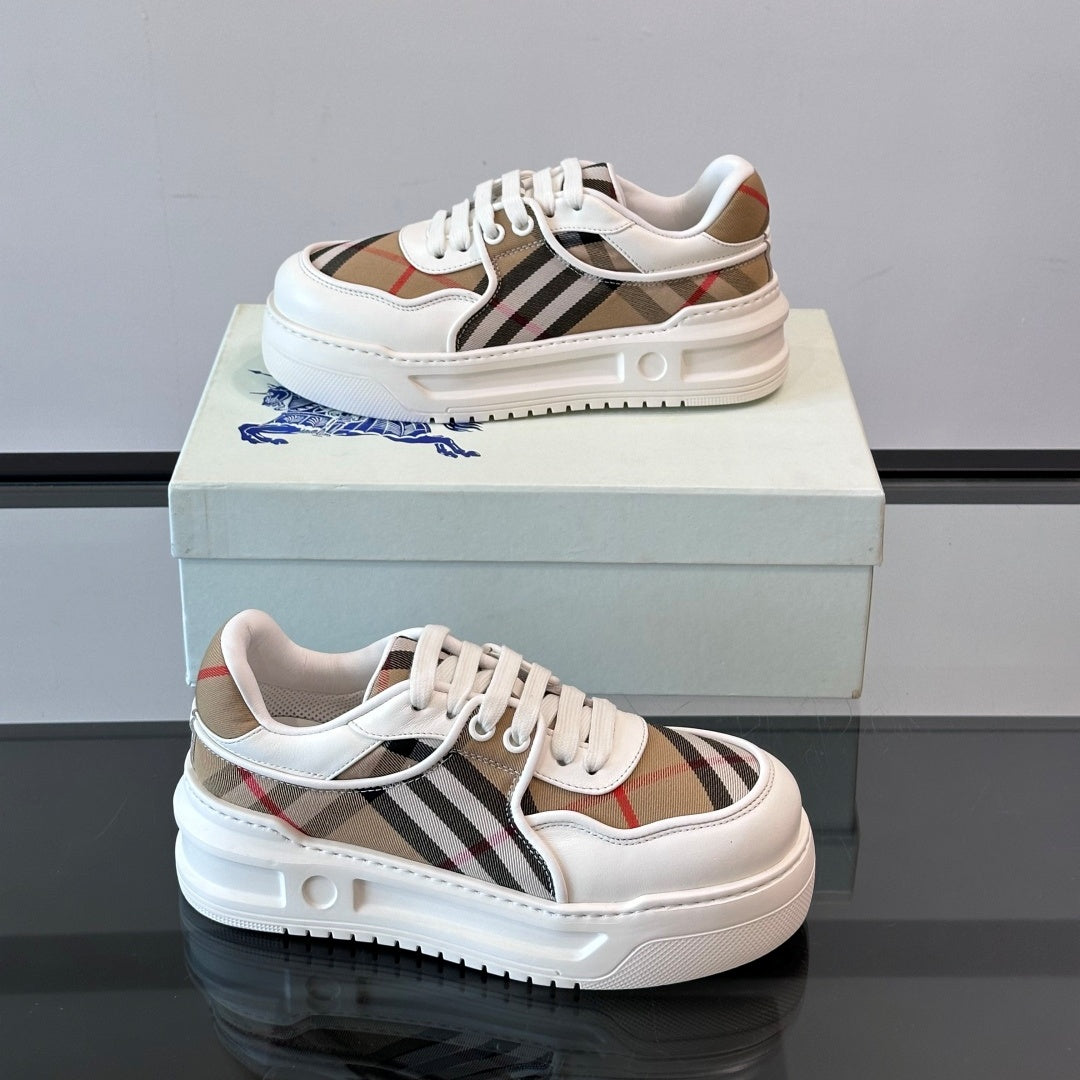 레터링 스니커즈 (Lettering sneakers)
