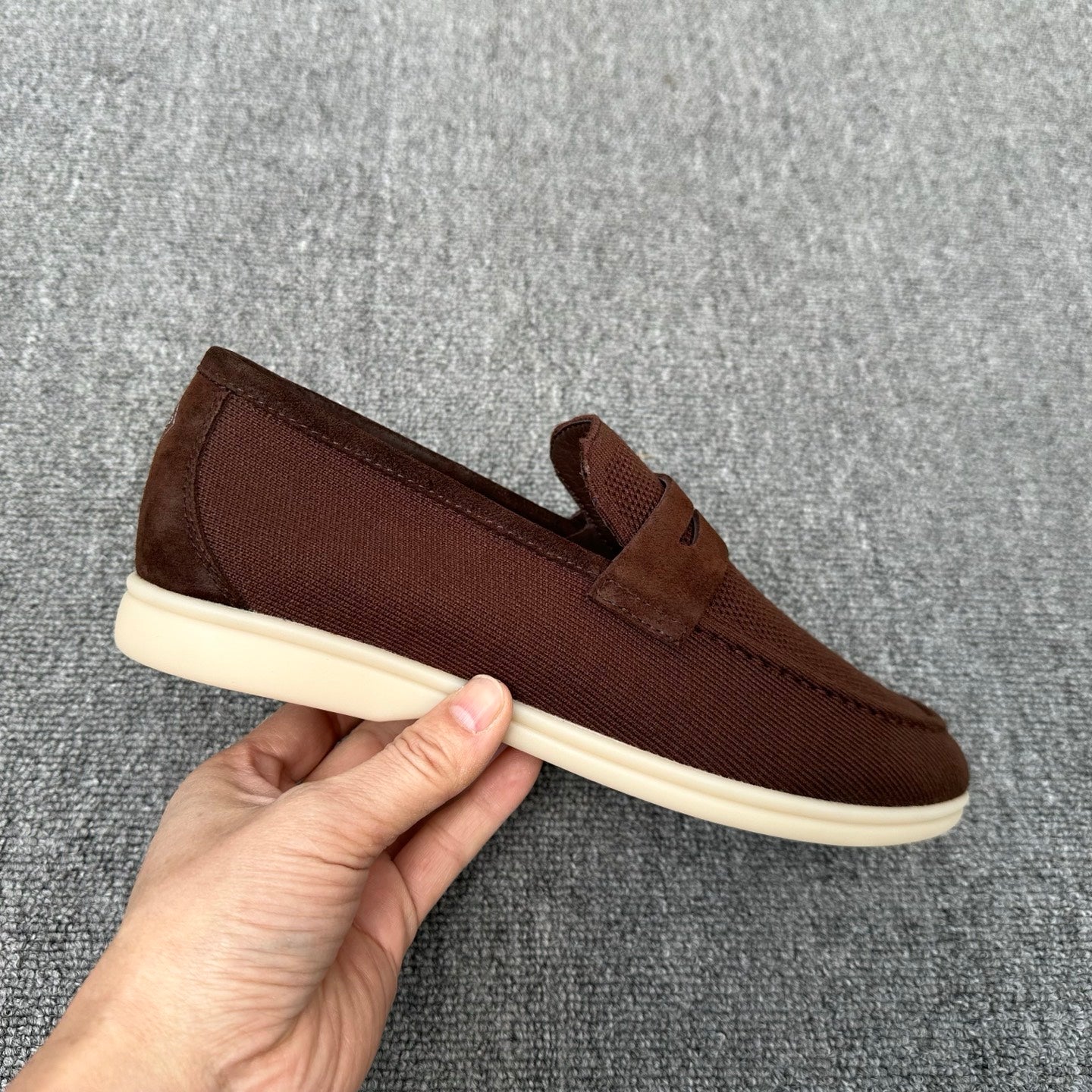 드라이빙 슈즈 (driving shoes)