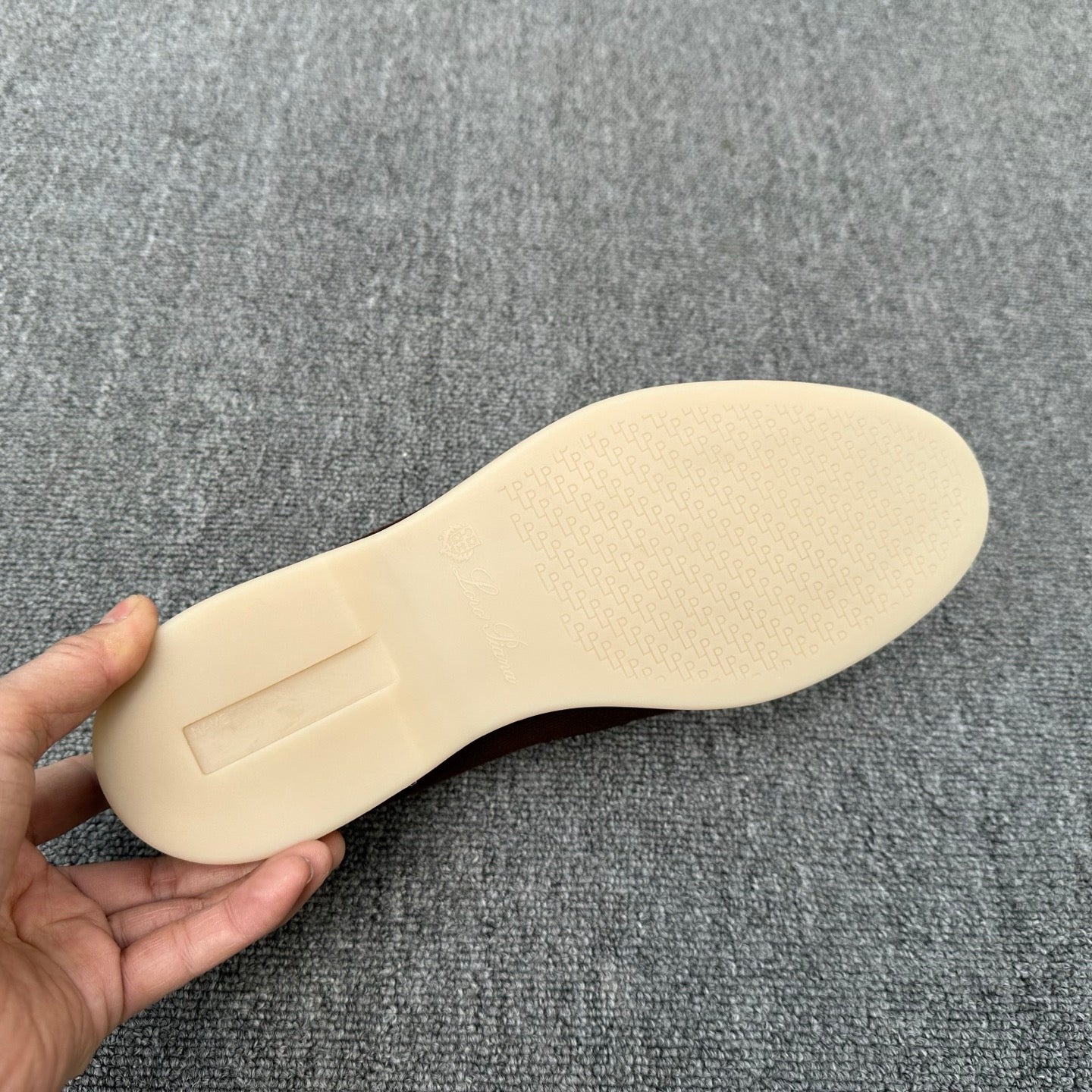 드라이빙 슈즈 (driving shoes)