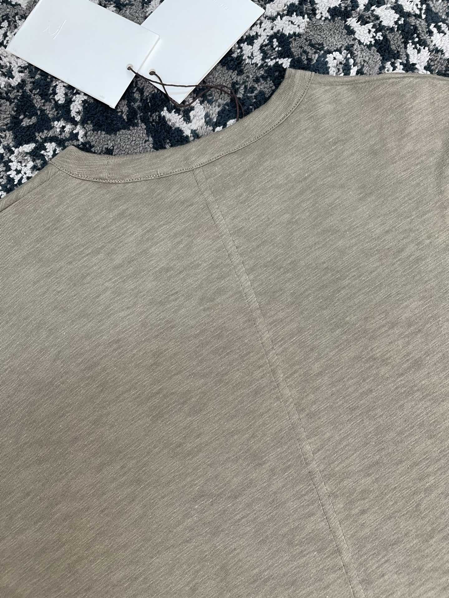 리비에라 티셔츠 (Riviera T-Shirt)