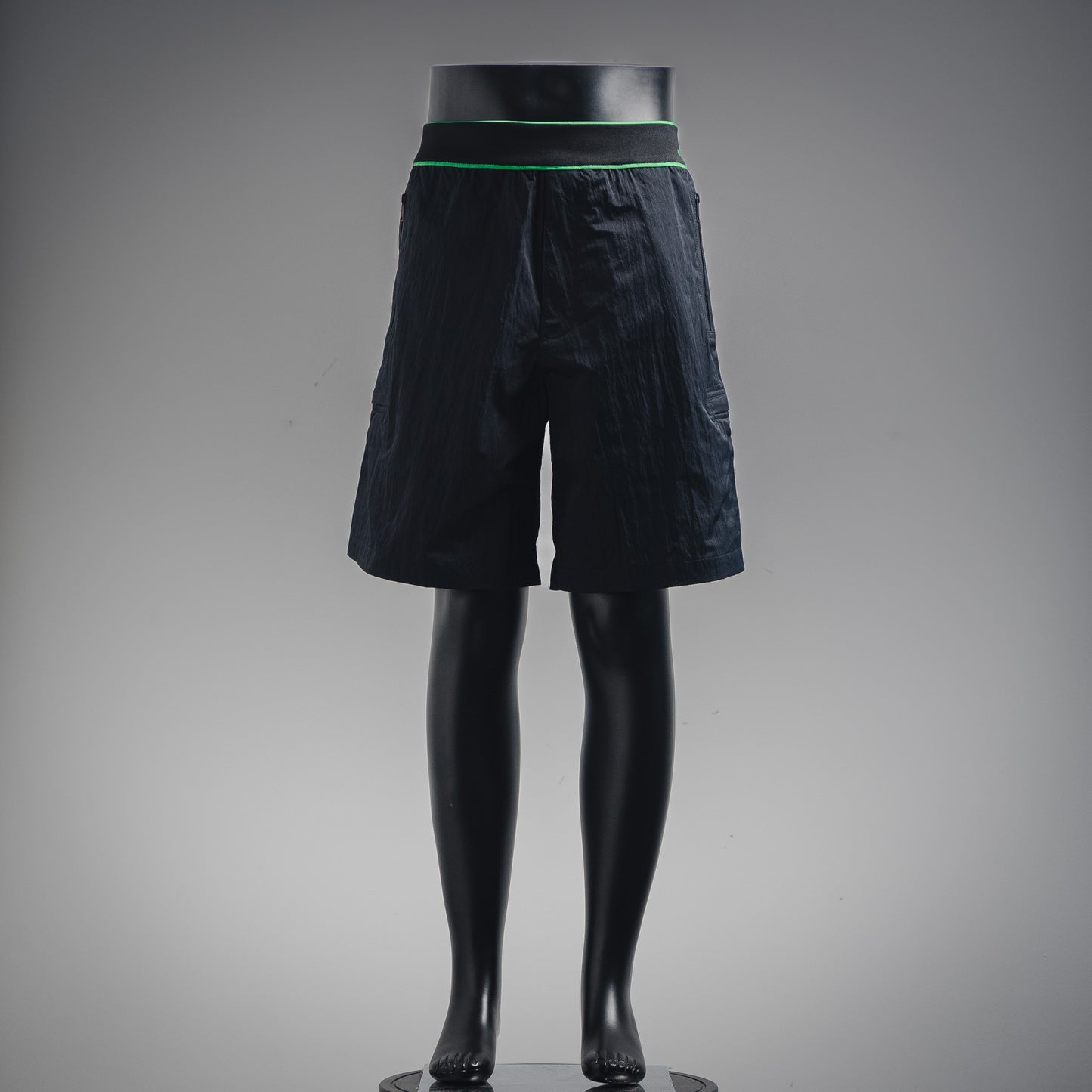 우븐쇼츠 (Woven shorts)