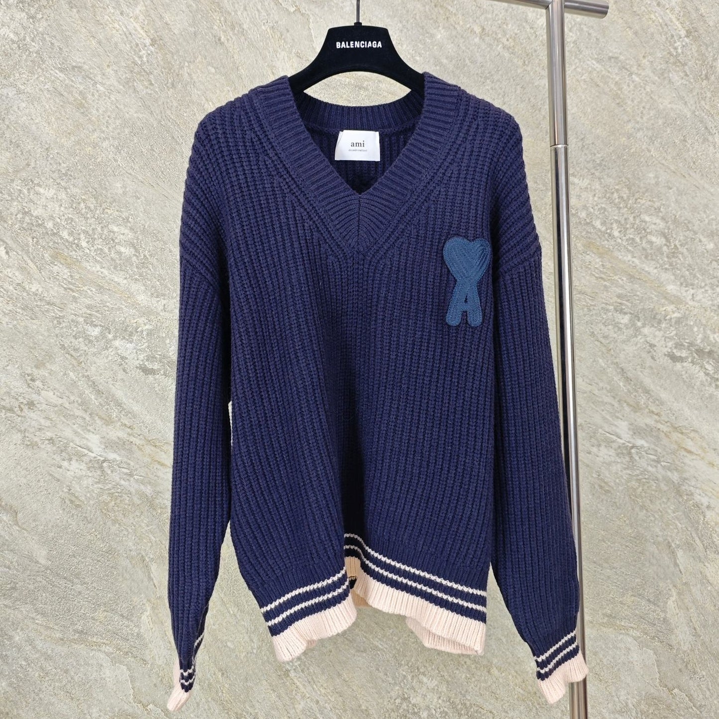 울 맨투맨 (wool sweatshirt)