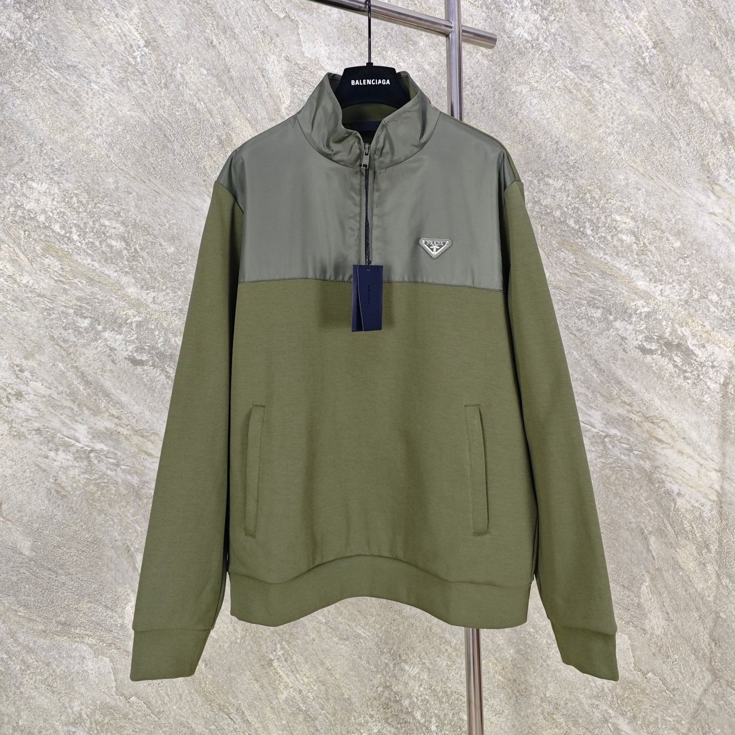 오버레이 맨투맨 (Overlay Sweatshirt)