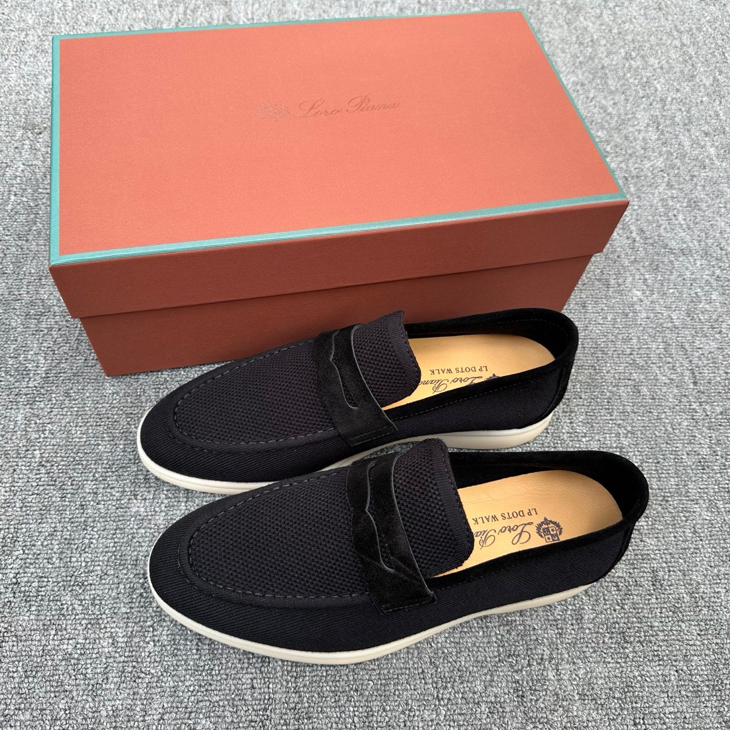 드라이빙 슈즈 (driving shoes)