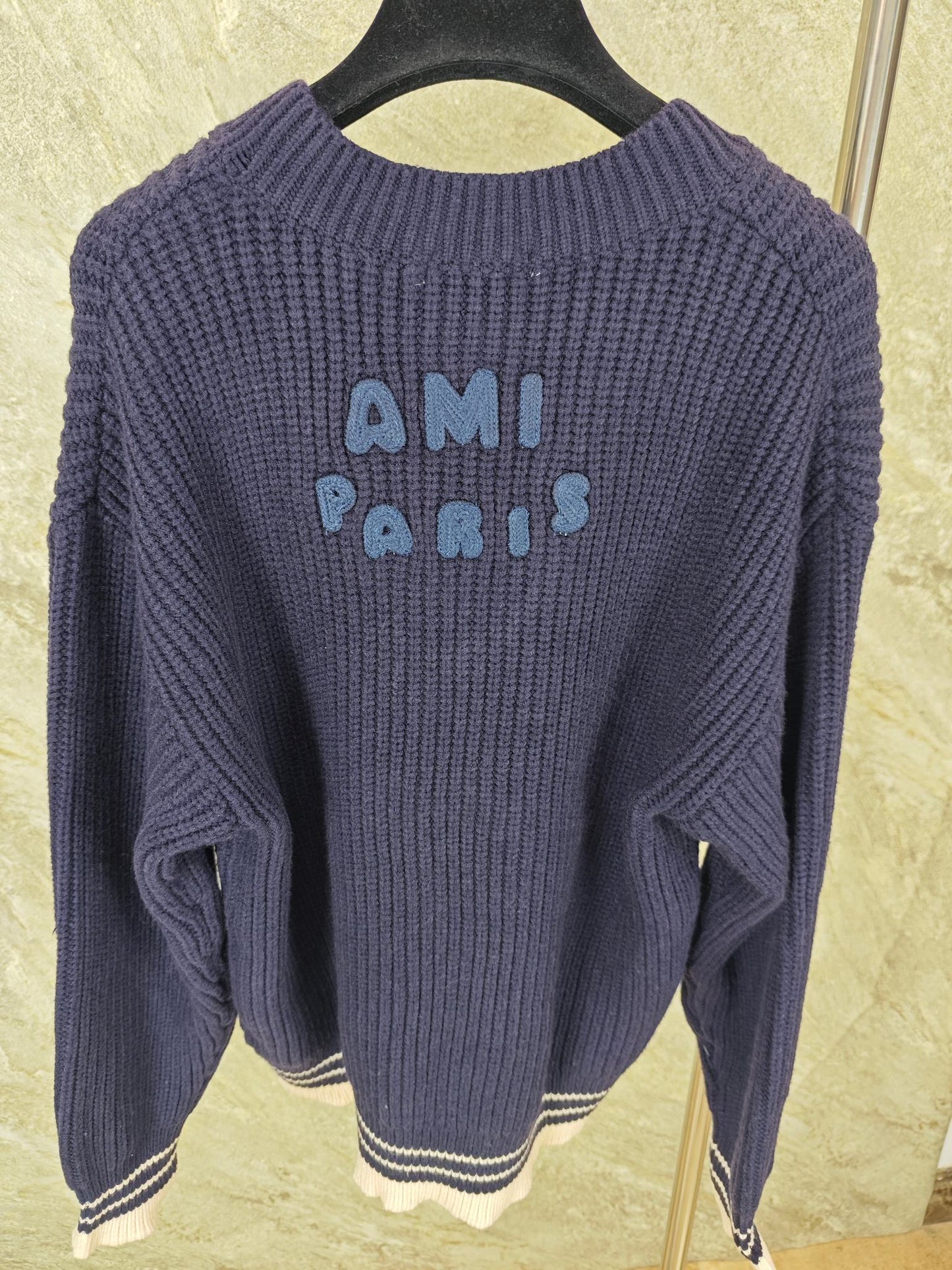 울 맨투맨 (wool sweatshirt)