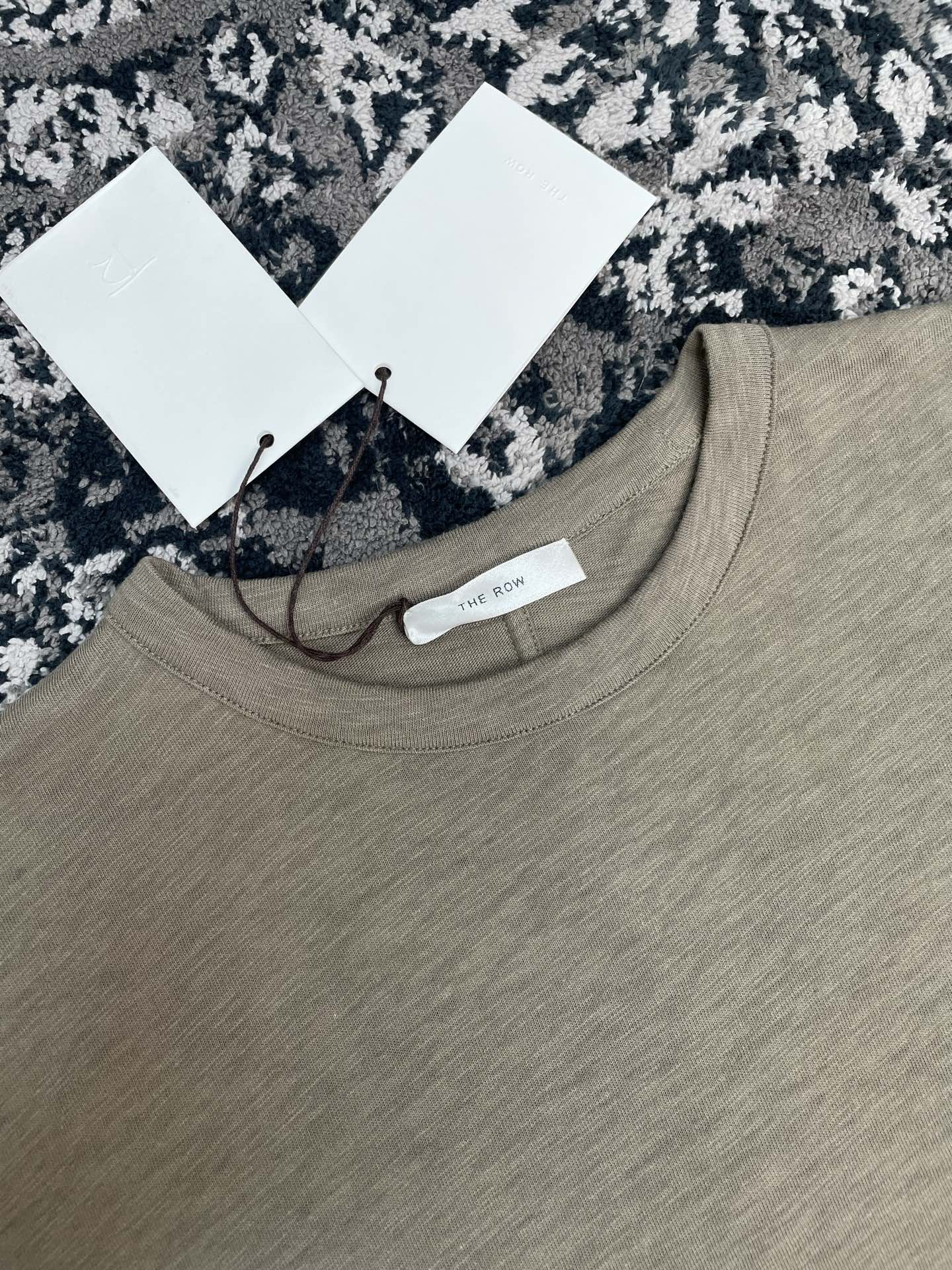 리비에라 티셔츠 (Riviera T-Shirt)