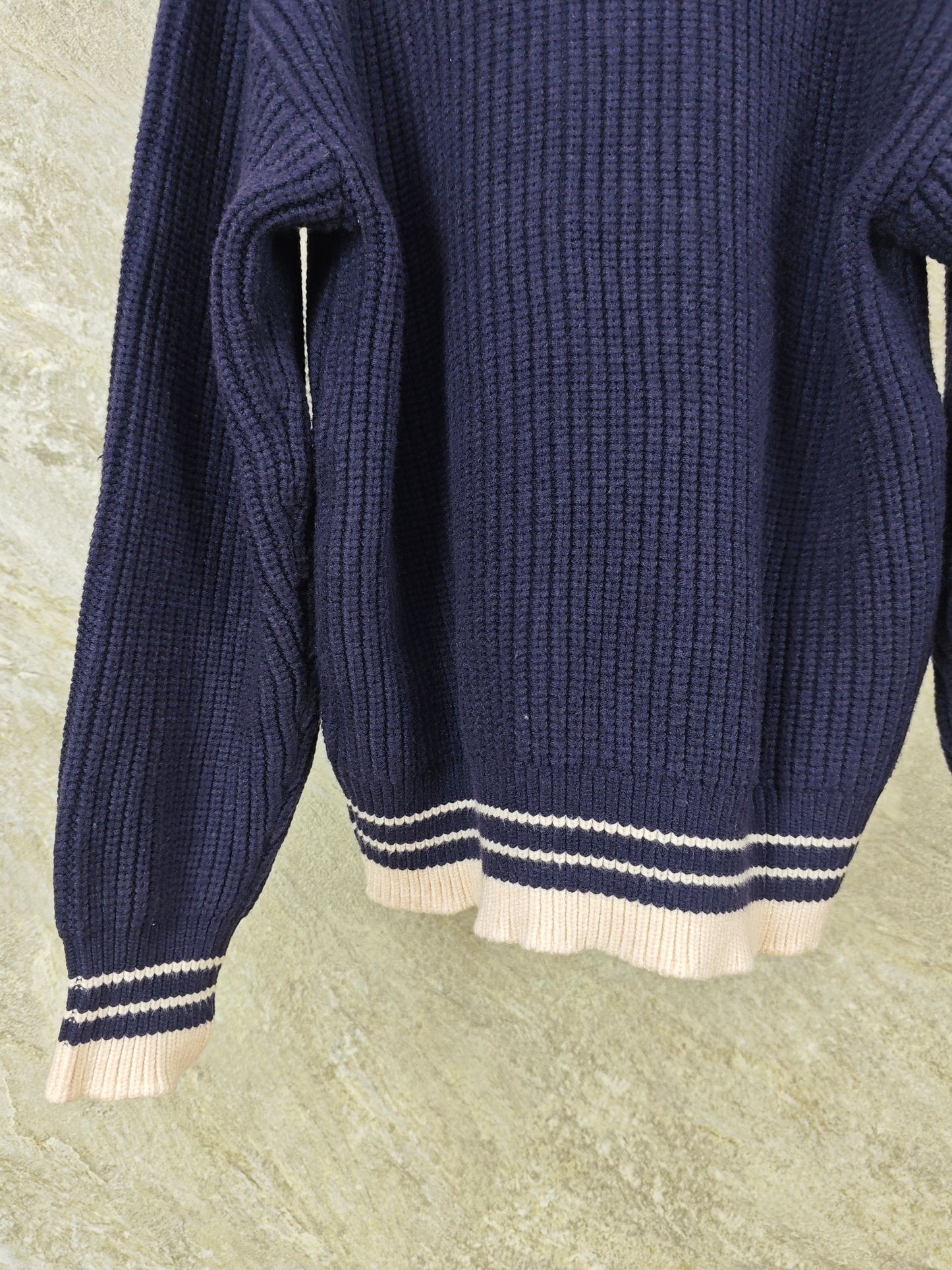 울 맨투맨 (wool sweatshirt)