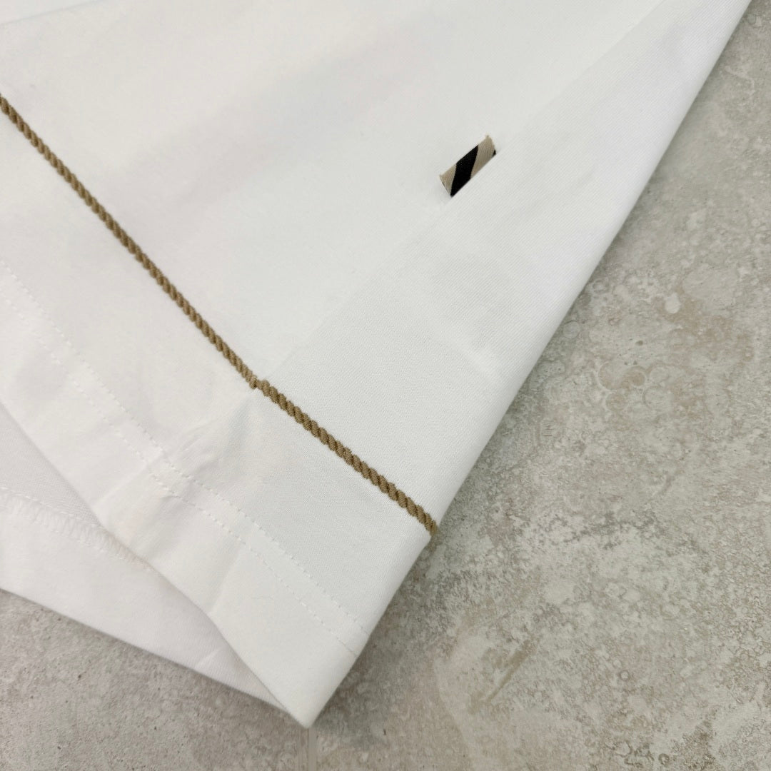 매듭 자수 티셔츠 (knot embroidered t-shirt)