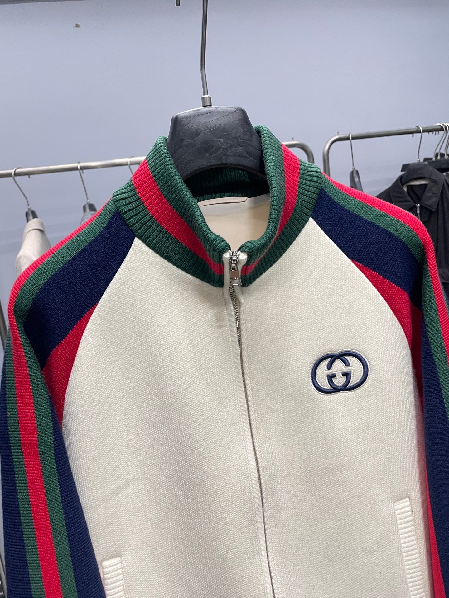 비스코스 집업 (viscose zip-up)