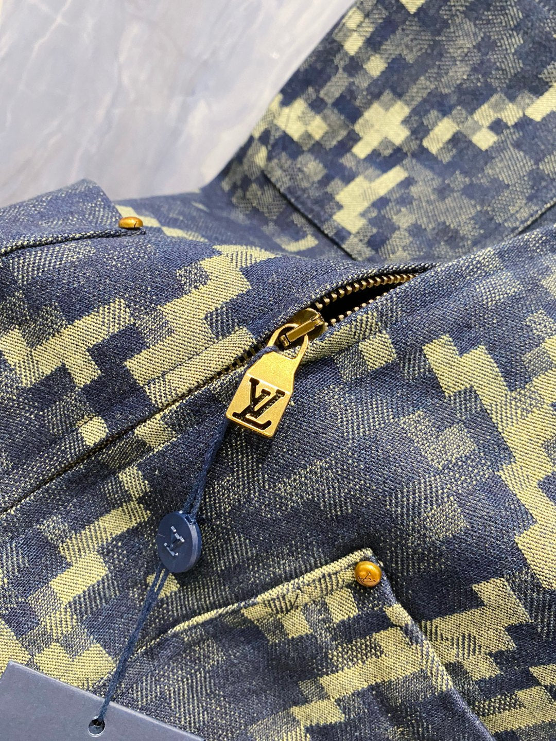 라펠자켓 (lapel jacket)