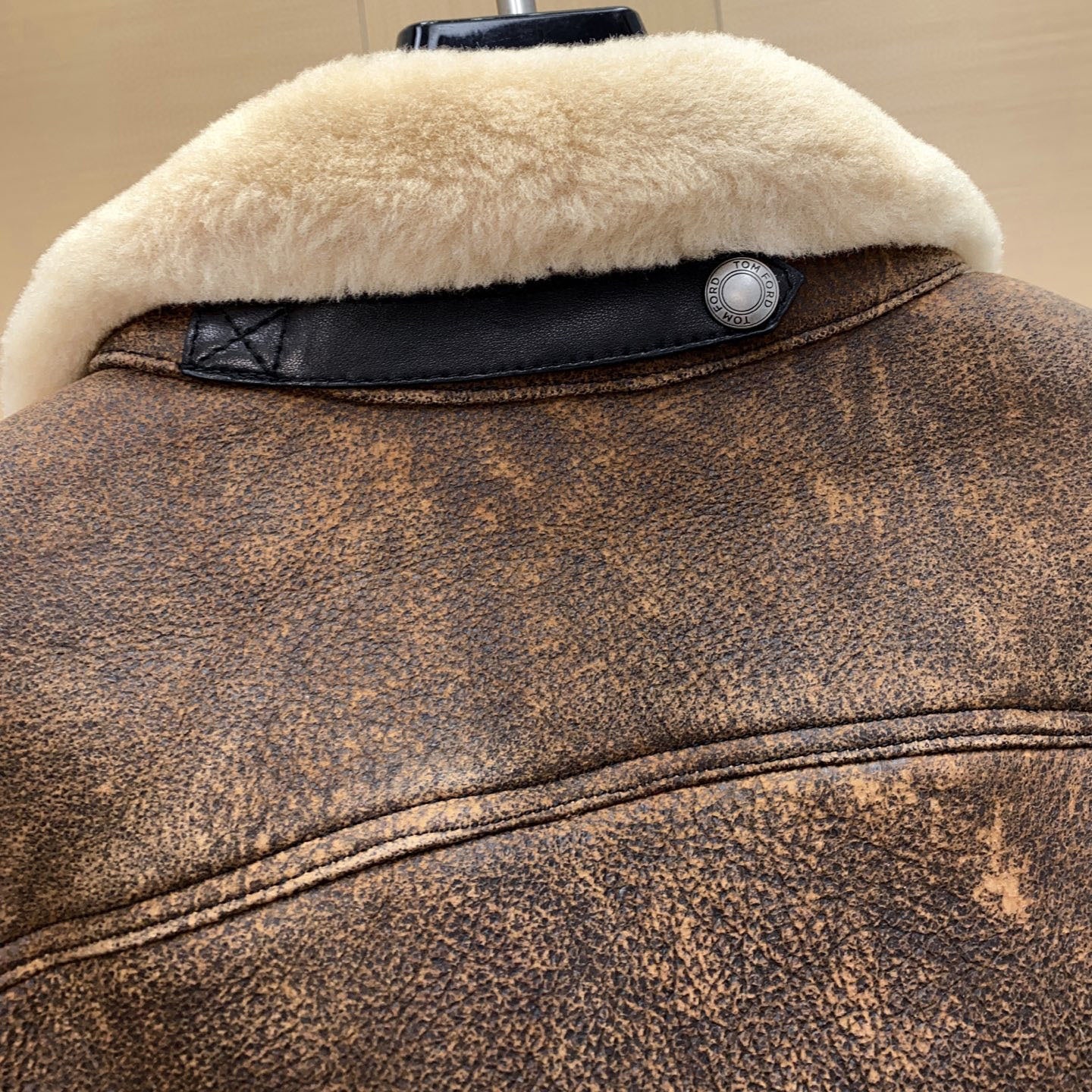 시어링 무스탕 (Shearling Mustang)