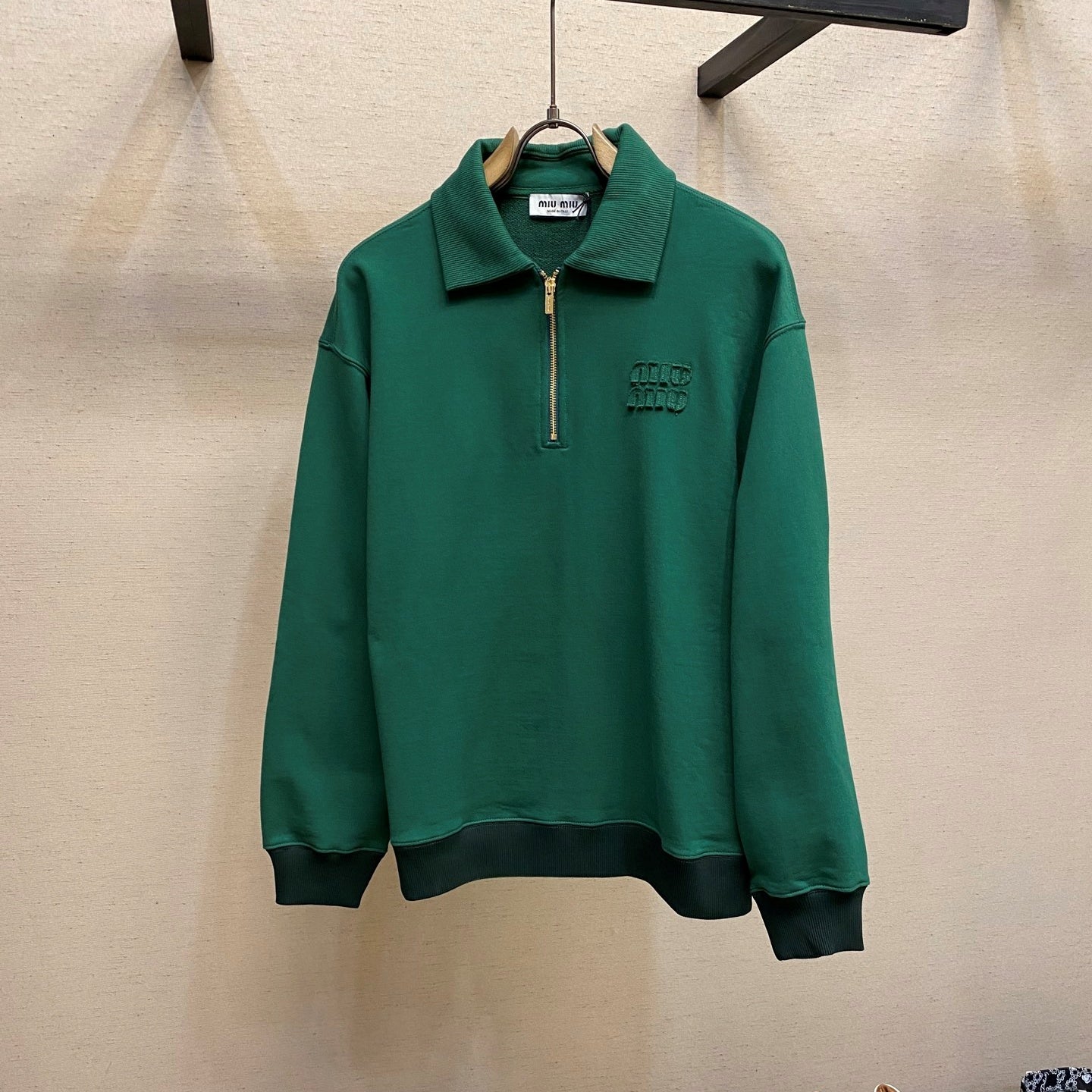 프레피 티셔츠 (preppy t-shirt)