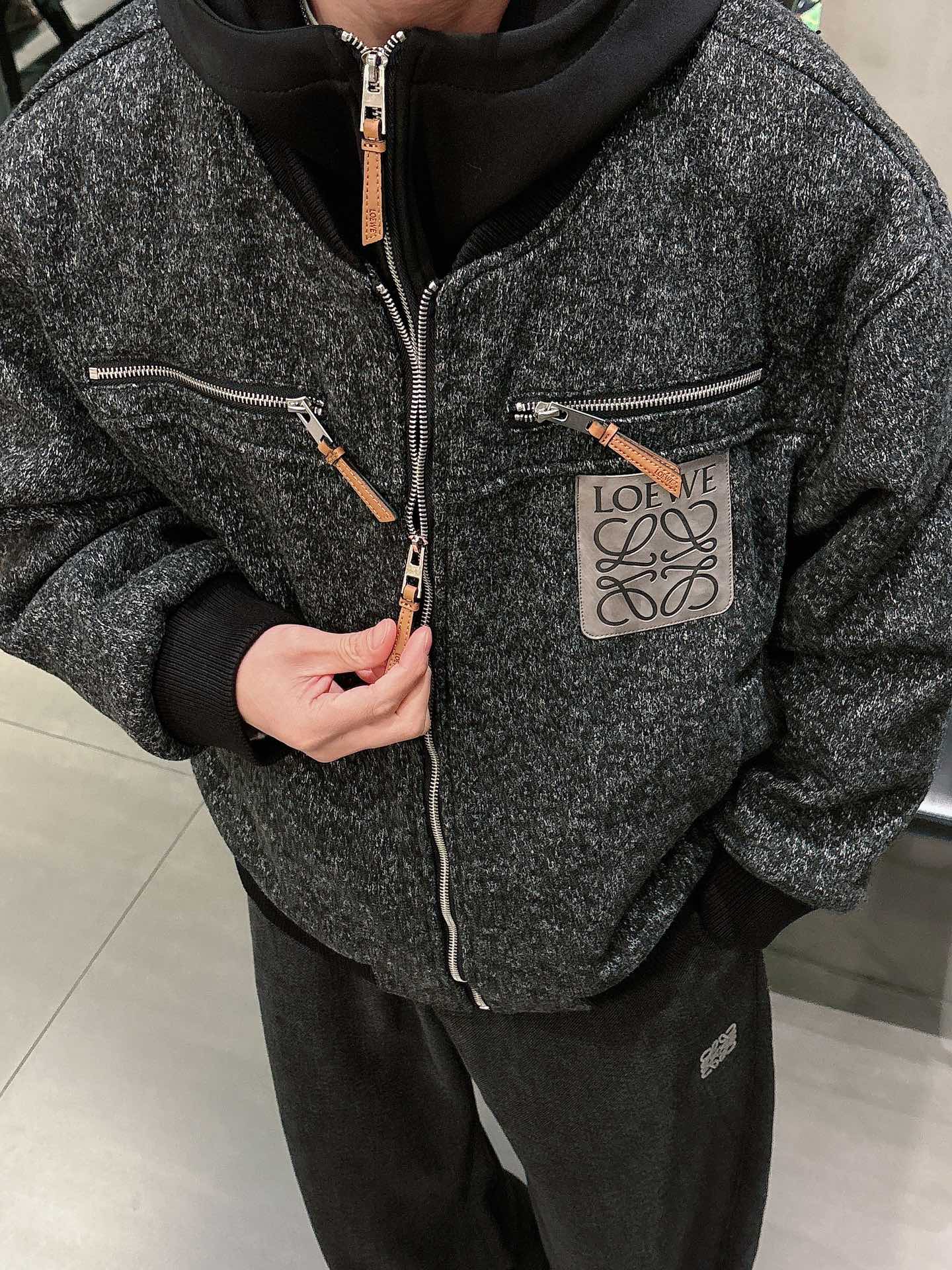 시크 후드집업 (chic hooded zip-up)