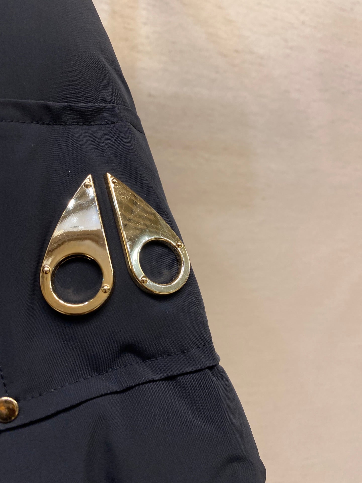 크롭 봄버 다운자켓 (Crop bomber down jacket)