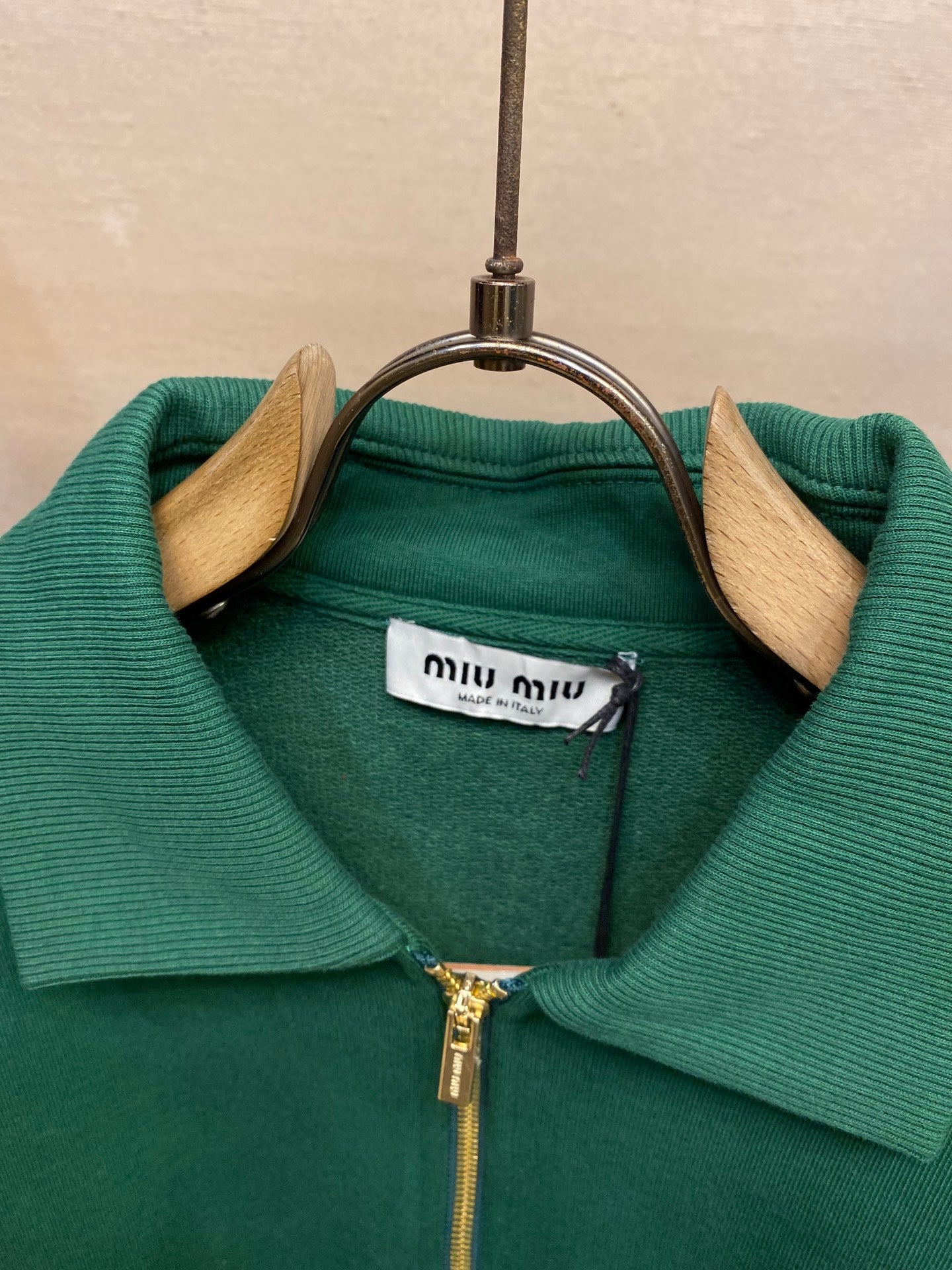 프레피 티셔츠 (preppy t-shirt)