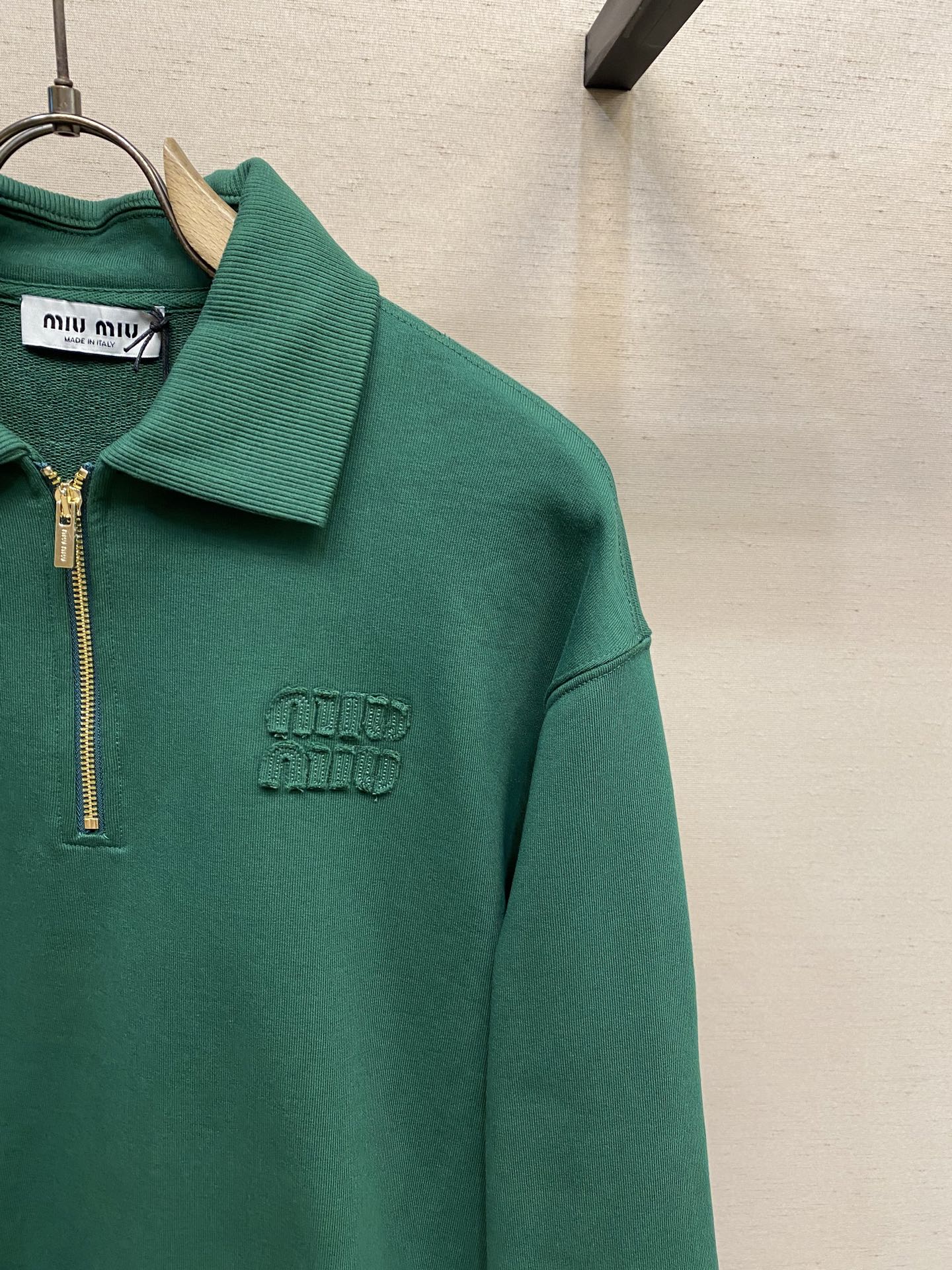 프레피 티셔츠 (preppy t-shirt)