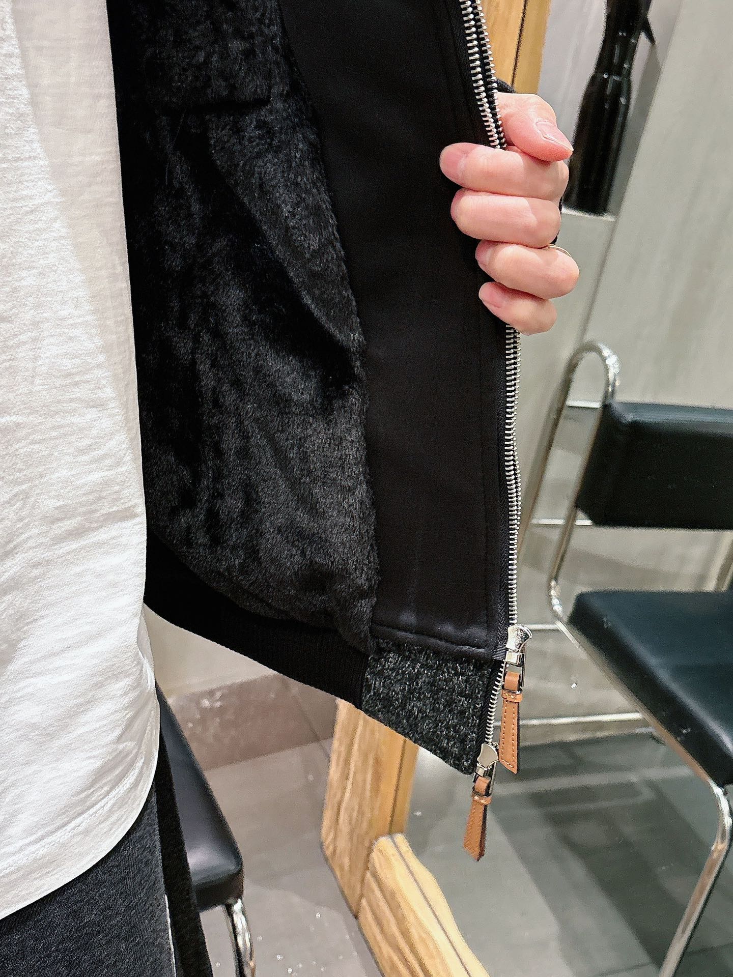 시크 후드집업 (chic hooded zip-up)