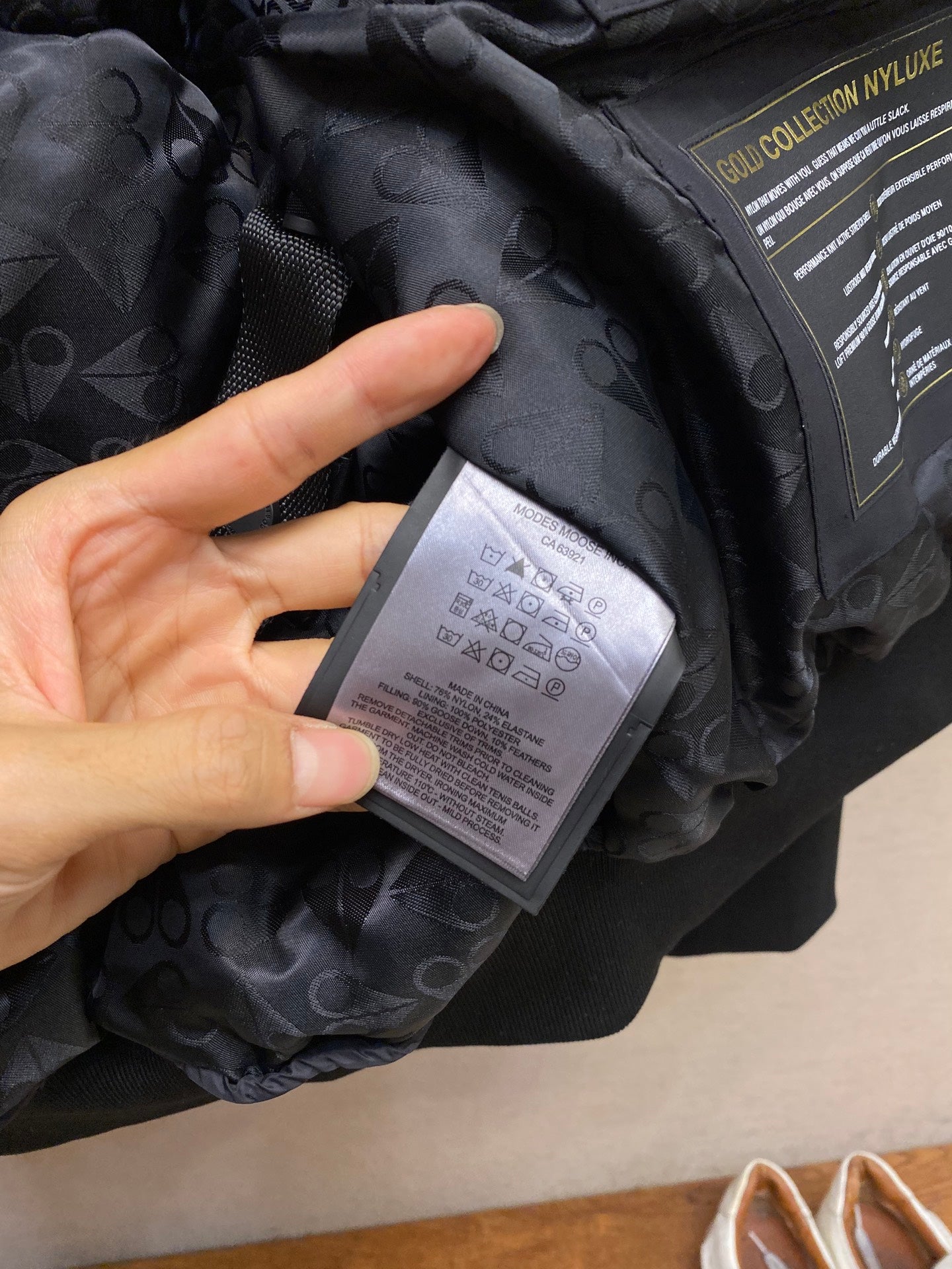 크롭 봄버 다운자켓 (Crop bomber down jacket)