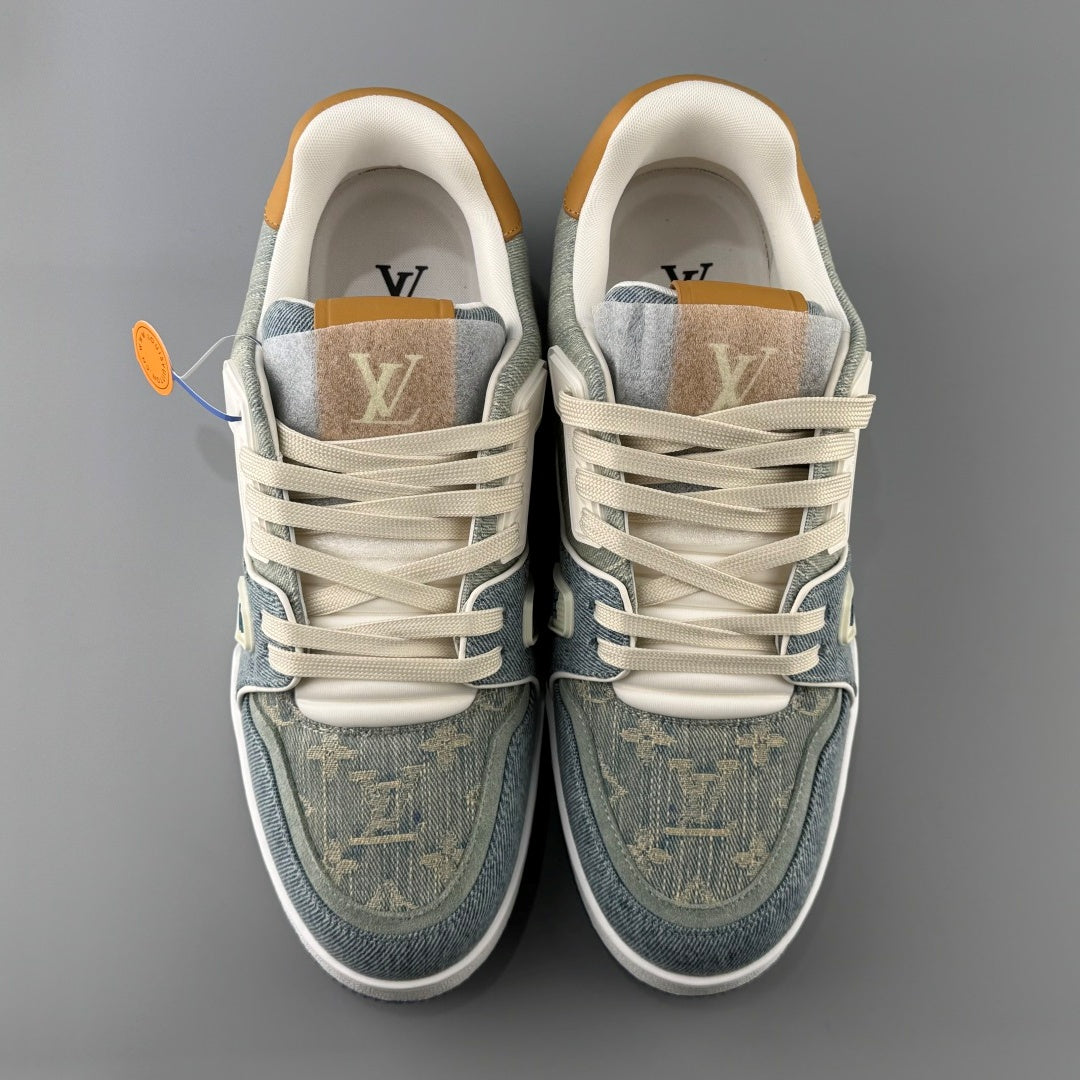 트레이너 스니커즈 (Trainer sneakers)