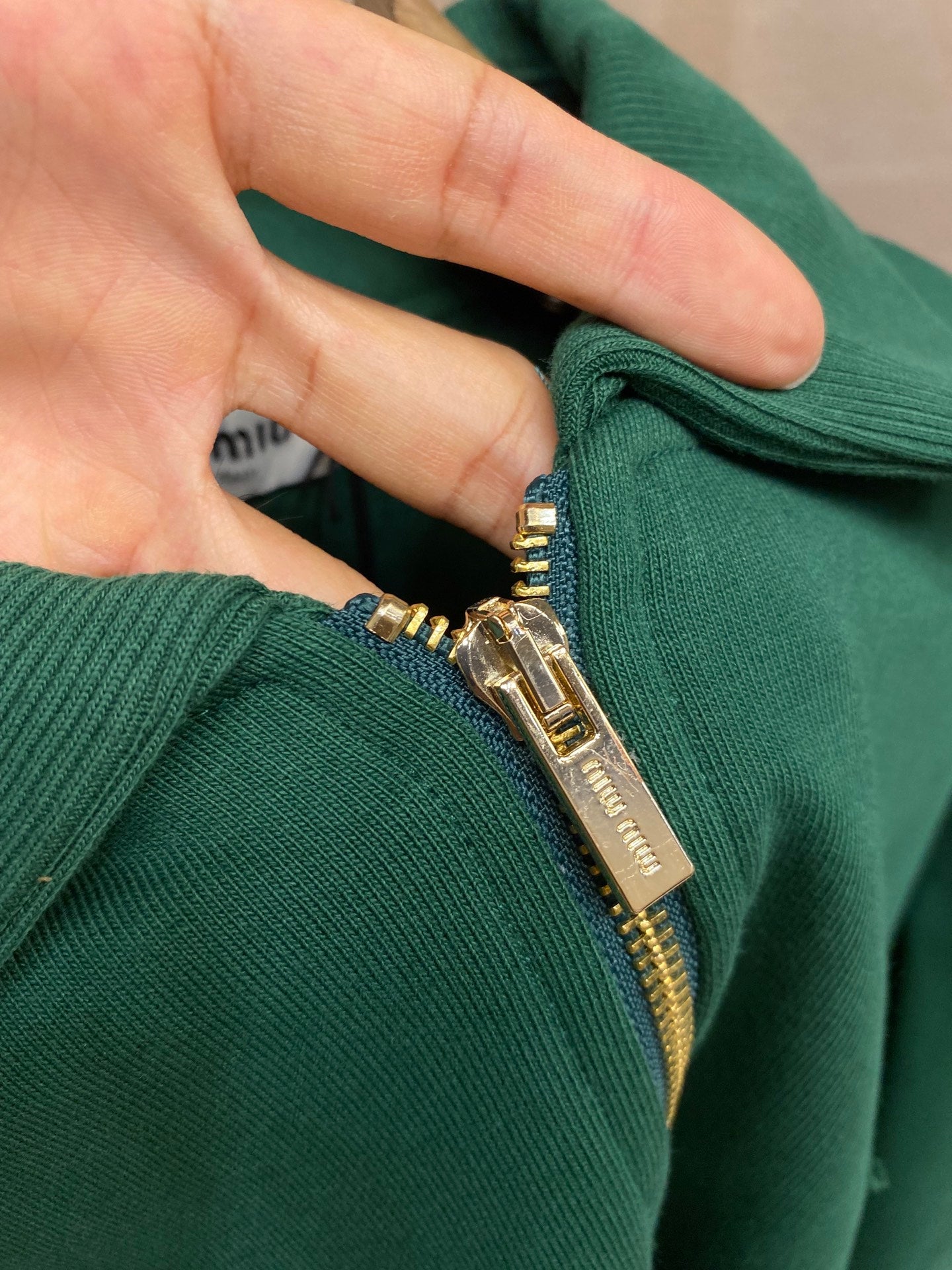 프레피 티셔츠 (preppy t-shirt)