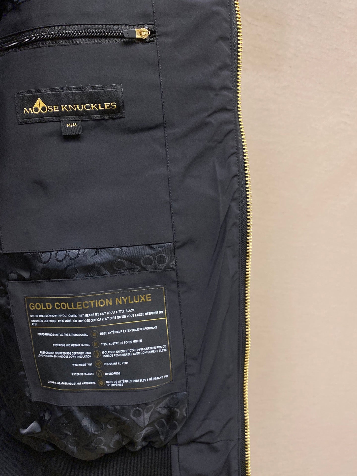 크롭 봄버 다운자켓 (Crop bomber down jacket)