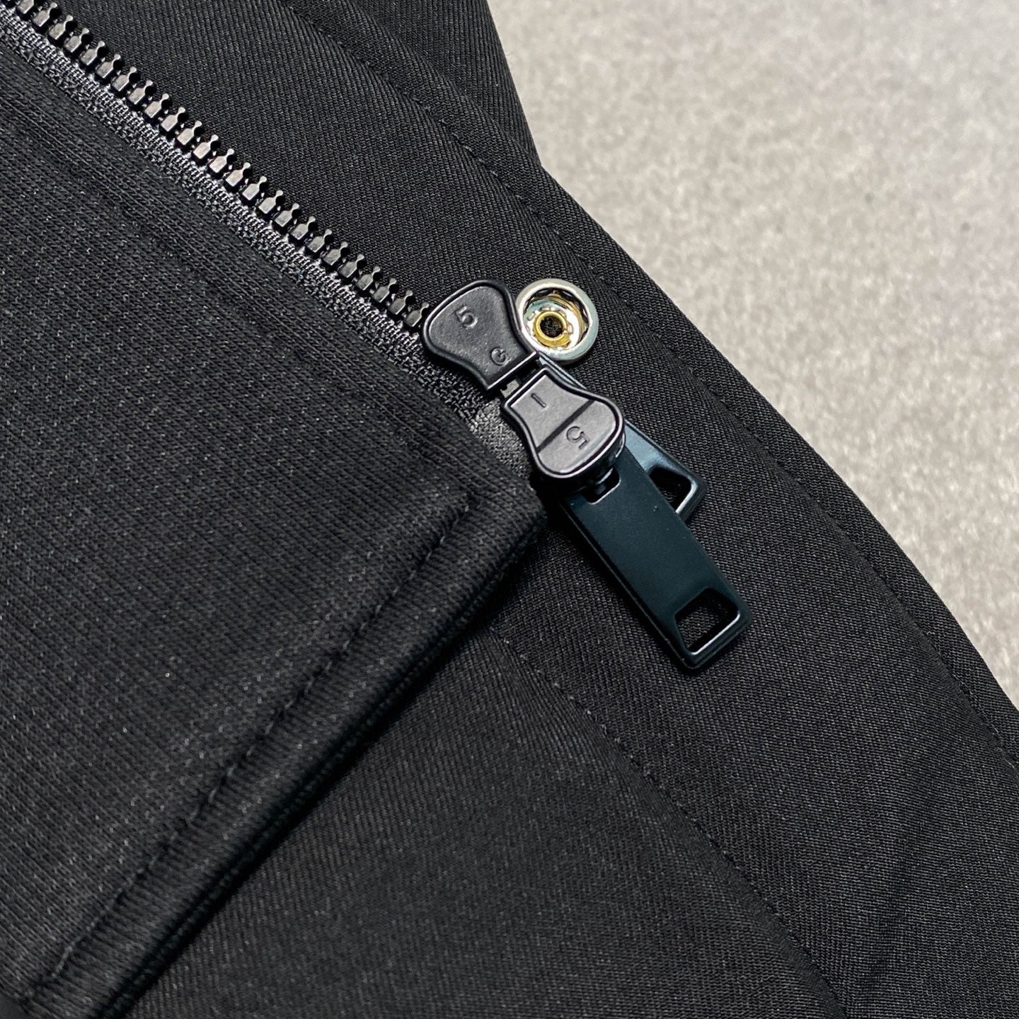 매트 트윌 롱 다운 코트 (Matte twill long down coat)