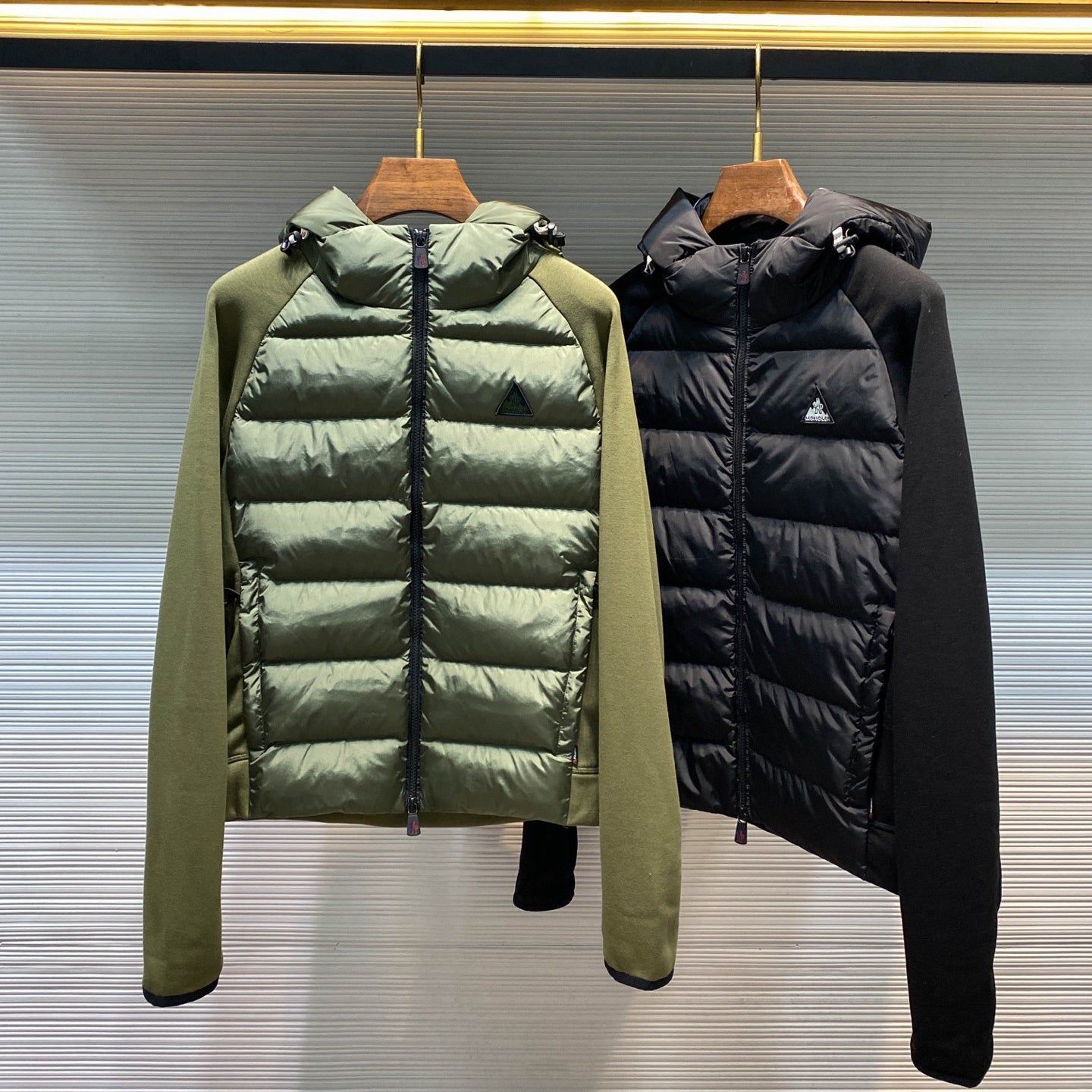 우븐 경량패딩 (Lightweight Woven Puffer Jacket)