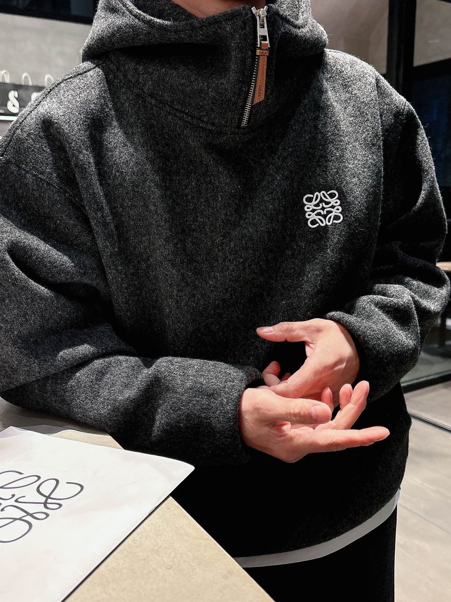 시크 후디 (chic hoodie)