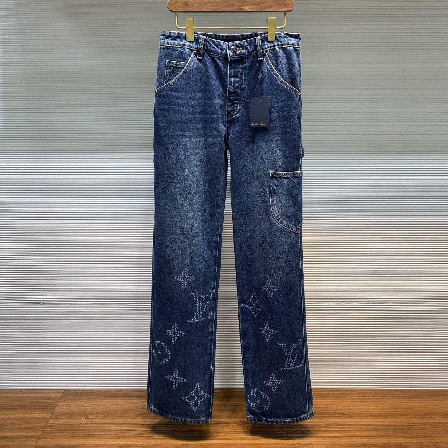 블루 워싱 청바지 (blue washed jeans)