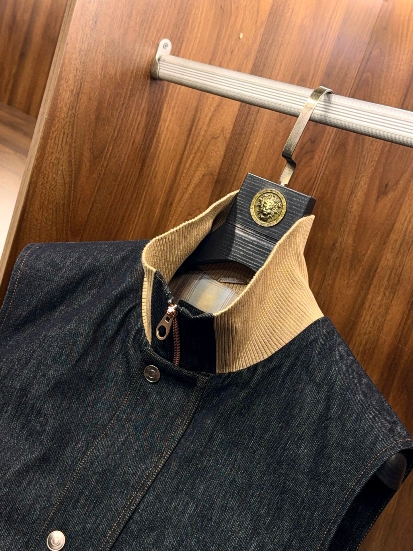 레이어링 조끼 (herringbone vest)
