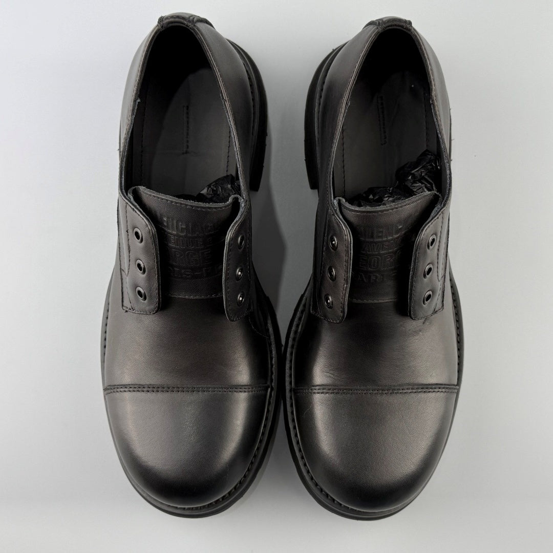 레이스업 더비 슈즈 (Lace-up derby shoes)