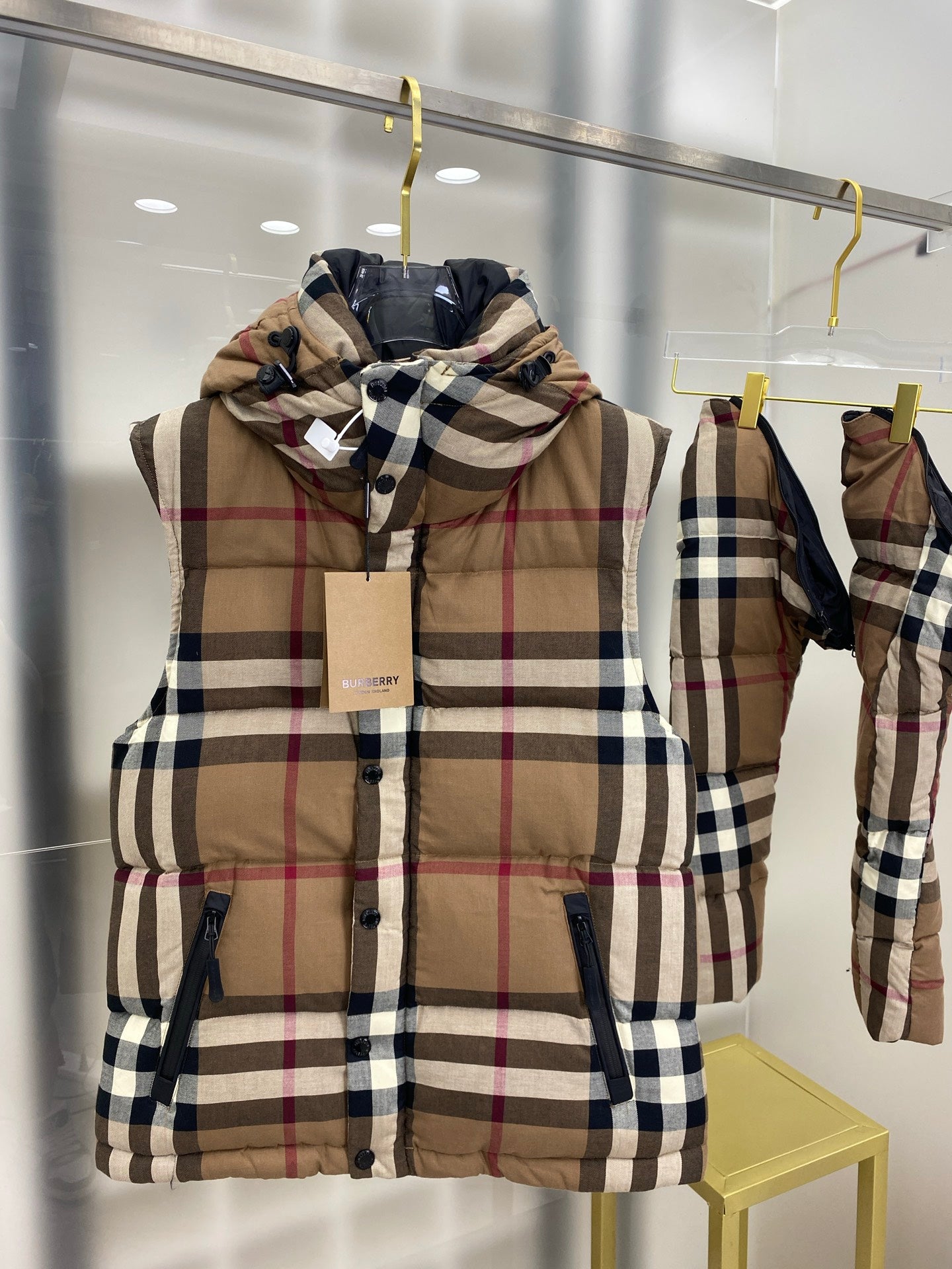 멀티 베스트 다운자켓 (Multi-Vest Down Jacket)