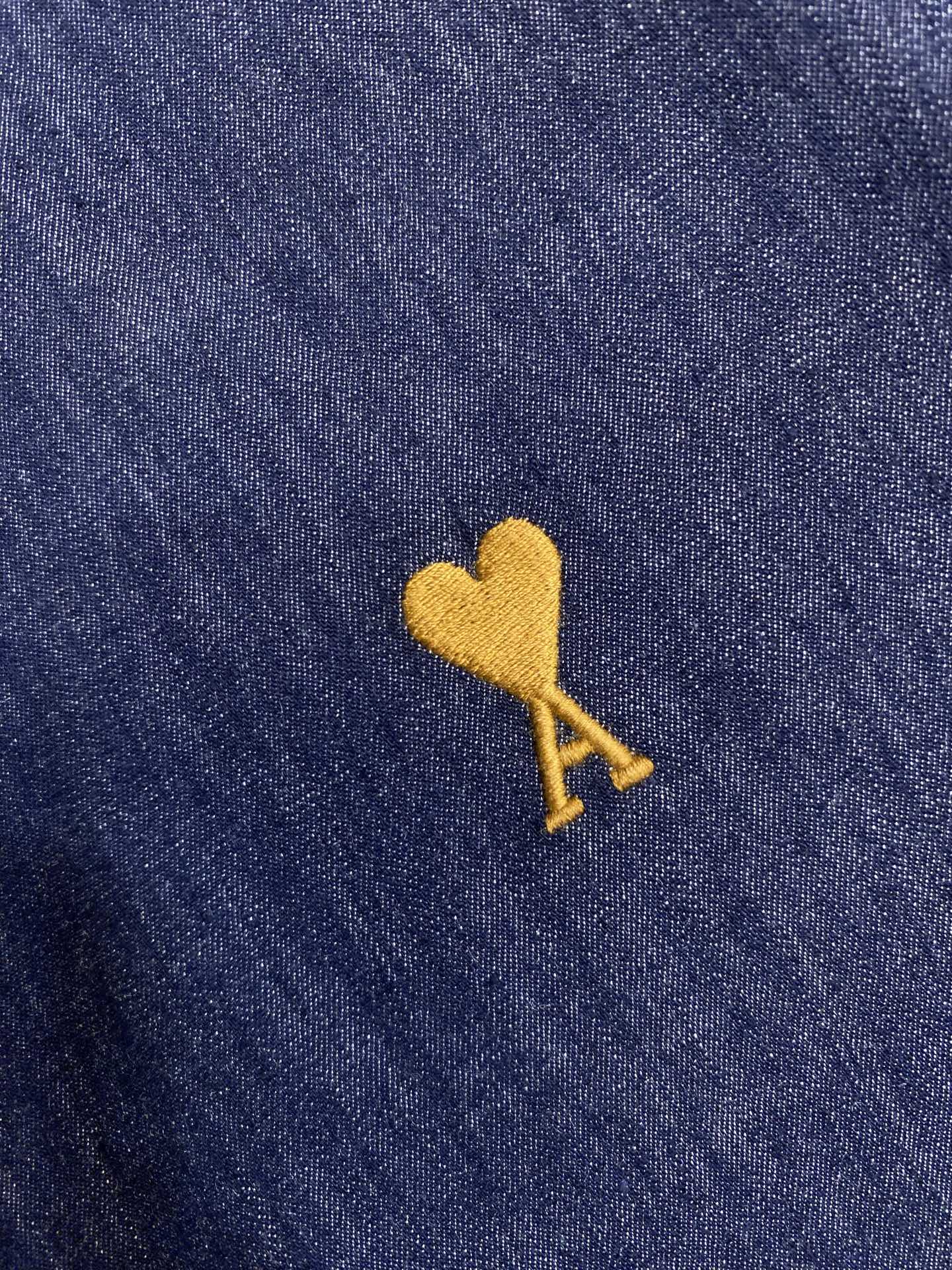 하트로고 데님셔츠 (Heart Logo Denim Shirt)