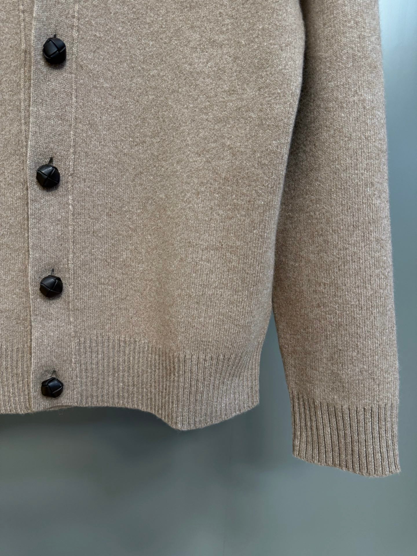 스패로우 가디건 (Sparrow Cardigan)