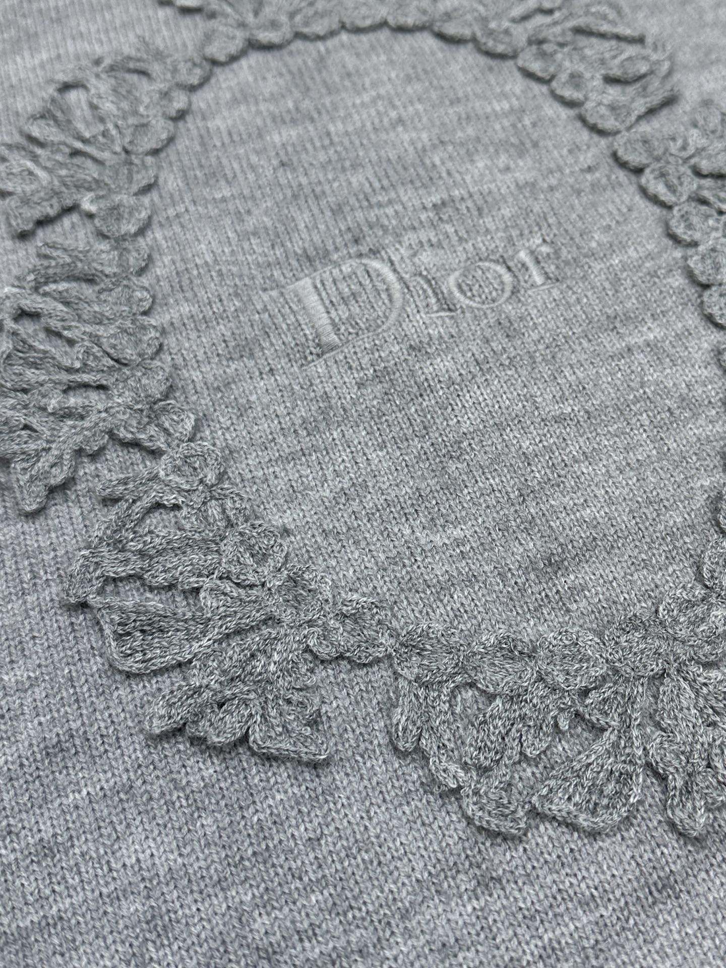메달리온 니트티 (Medallion knit)